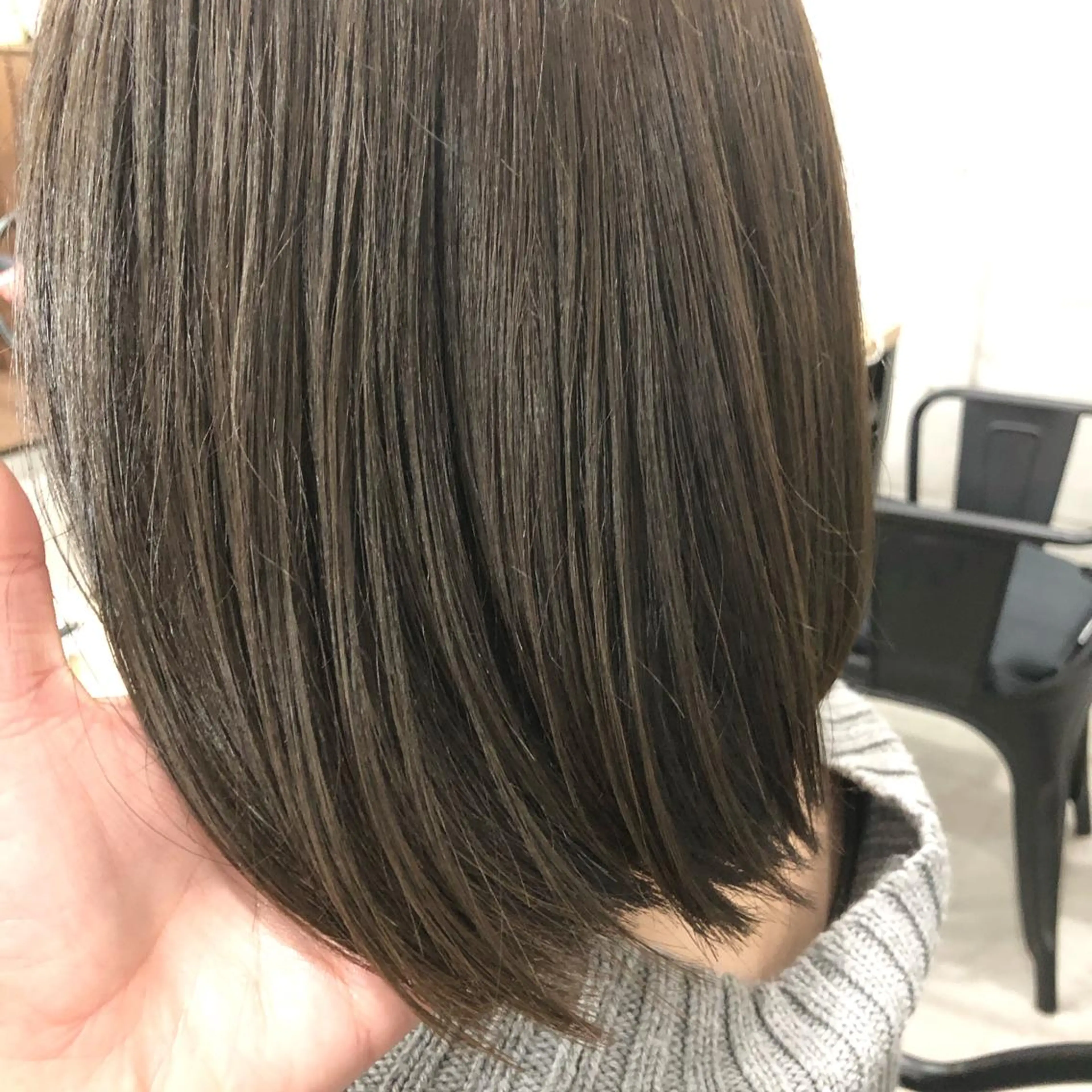 ミディアム カラー アディクシーカラー ベージュカラー 黒髪 ブリーチ ブルーカラー ヘアカラー トリートメント ヘアセット 艶髪育成サロン 京橋　shinのヘアスタイル