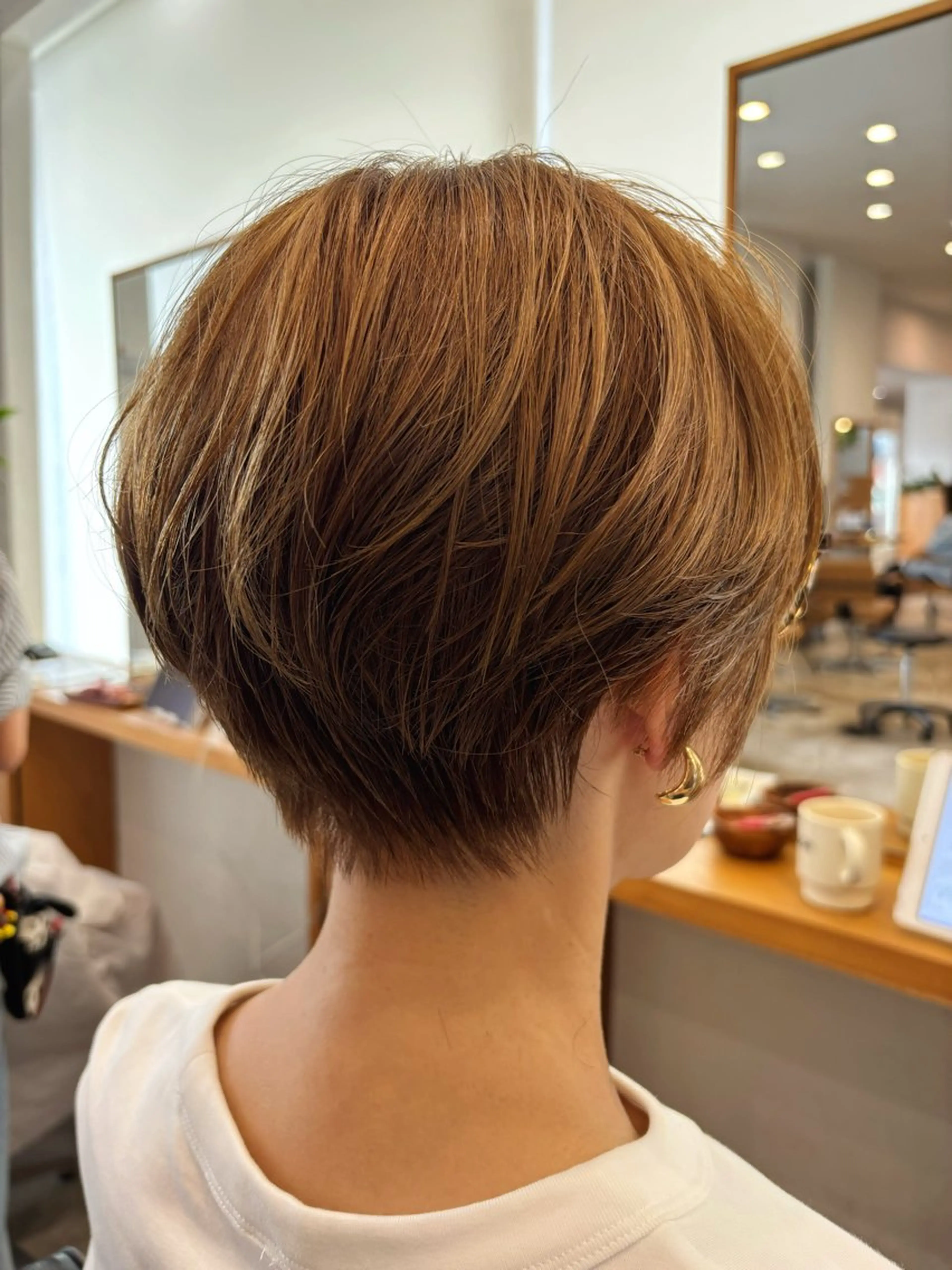ショート カラー ベージュカラー ブリーチ ブリーチなしカラー ショートヘア カット ヘアカラー トリートメント カノエ小郡/髪質改善 /小野　静水のヘアスタイル