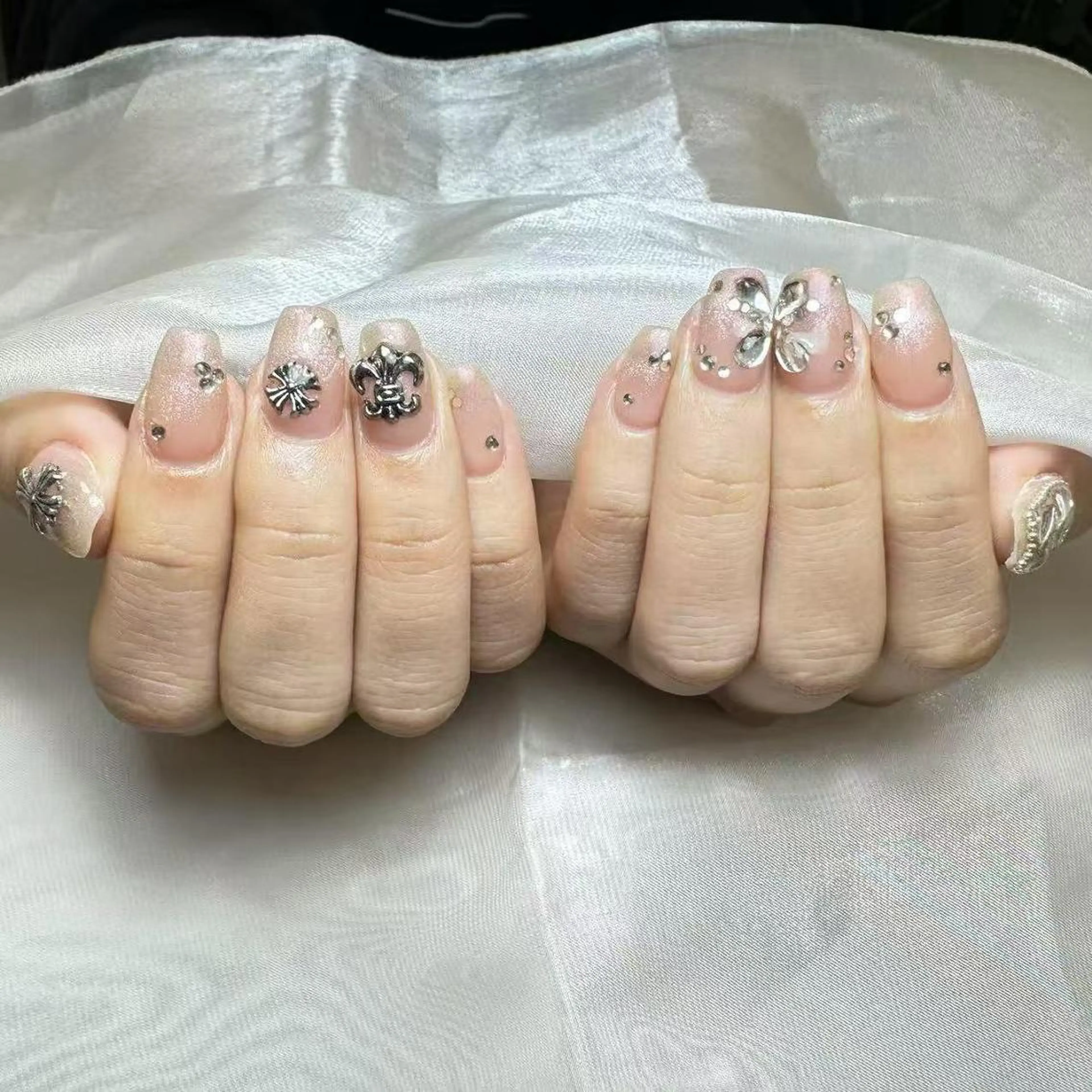 ネイル ハンドネイル ハンドケア DEMAIN- 🌹のネイルデザイン