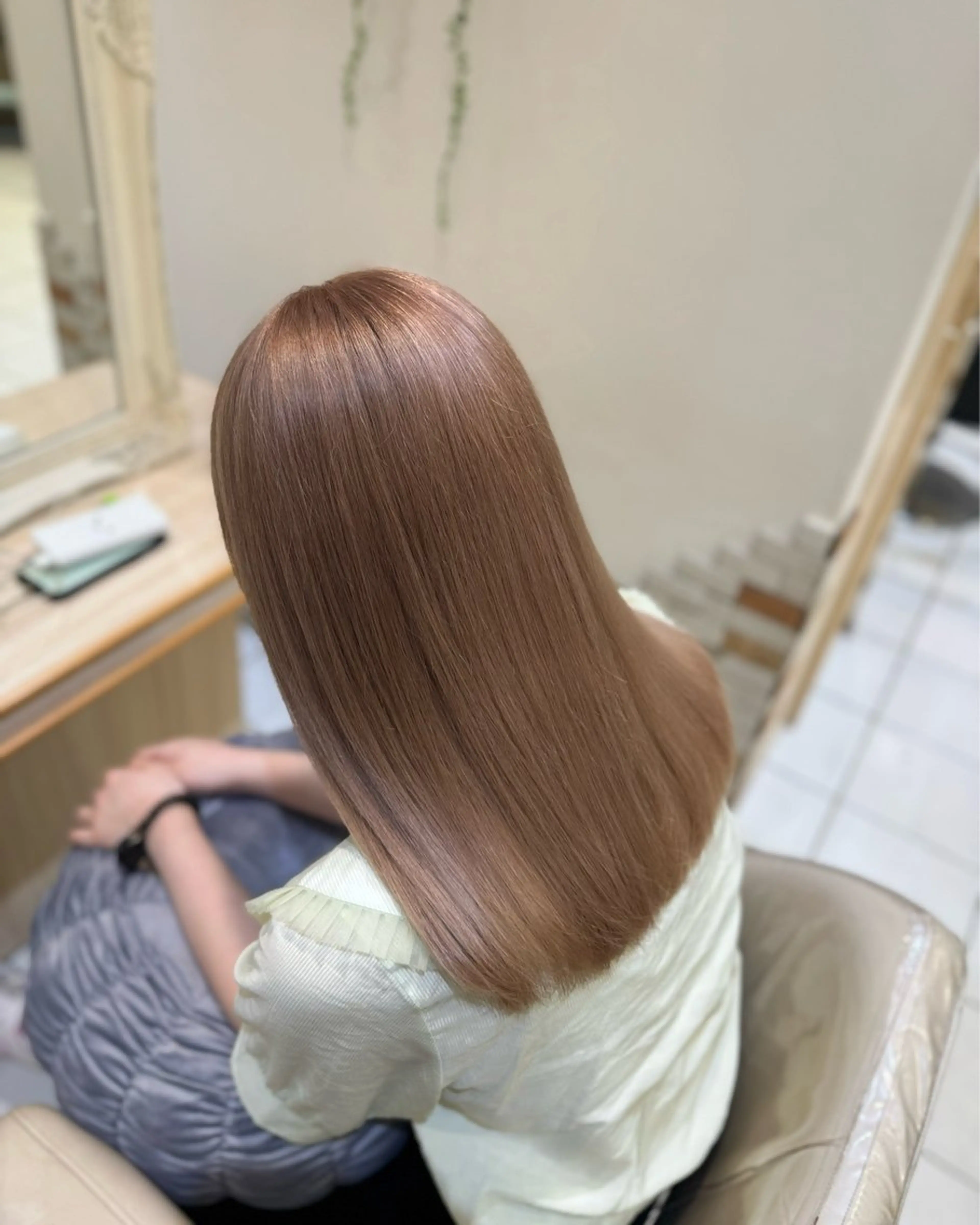 ロング ハイトーンカラー 髪質改善カラーノトのヘアスタイル