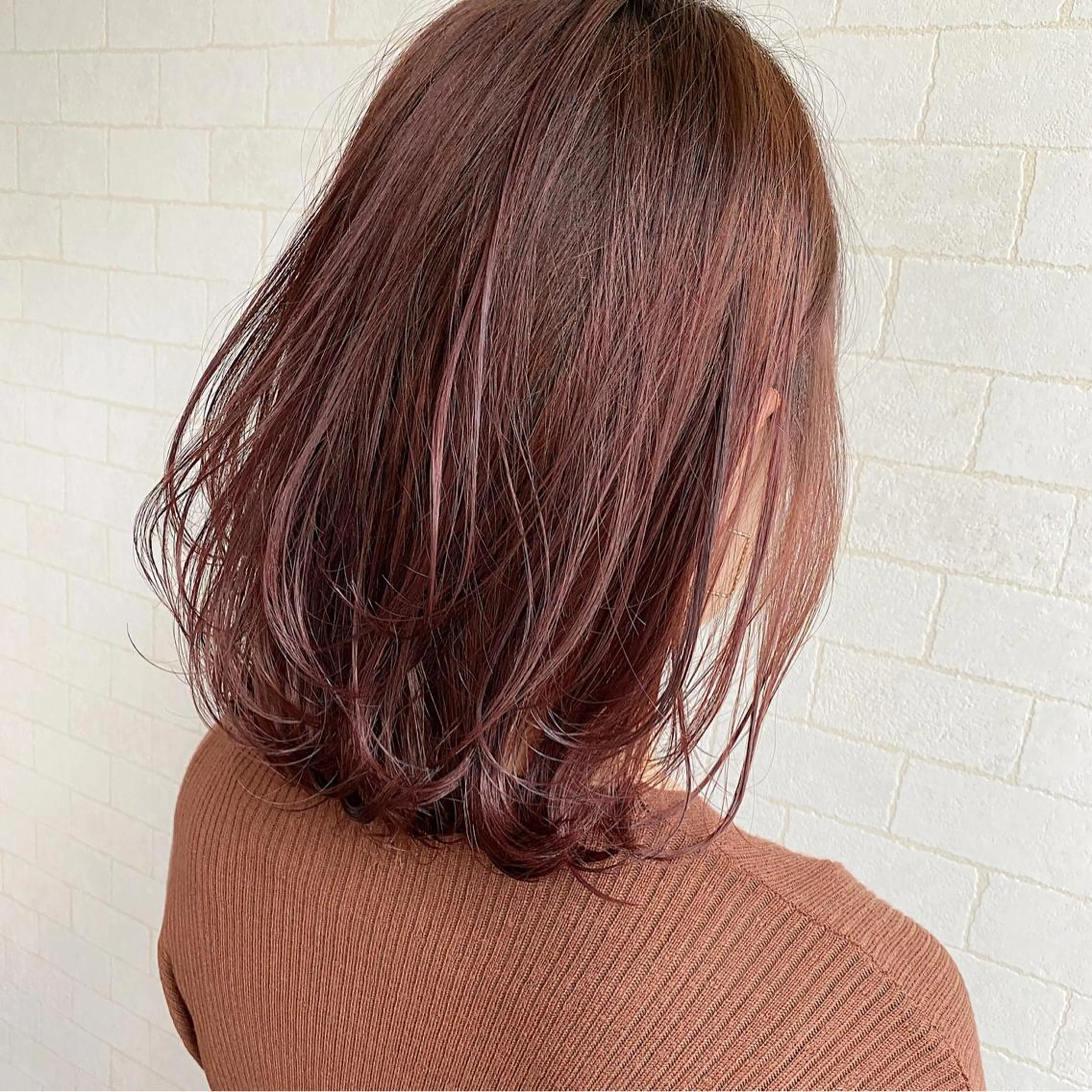 ミディアム カラー ボブ カット ヘアカラー トリートメント ツヤ髪になりたい方へ 🩷柴田知亜希のヘアスタイル