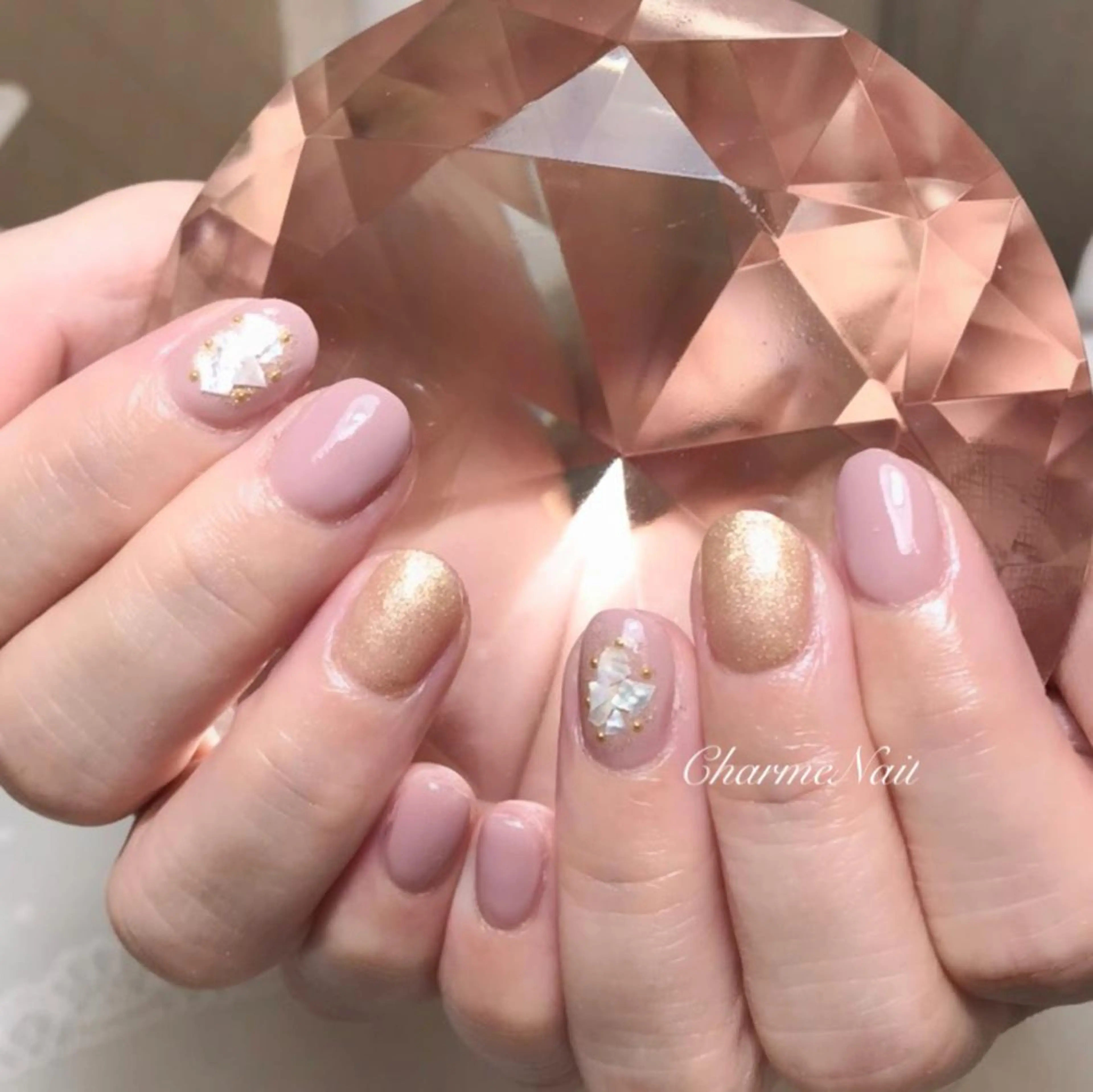 ネイル CharmeNail&Beautyシャルムネイル＆ビューティー所属・シャルムネイル ビューティーの眉毛・アイブロウイメージ