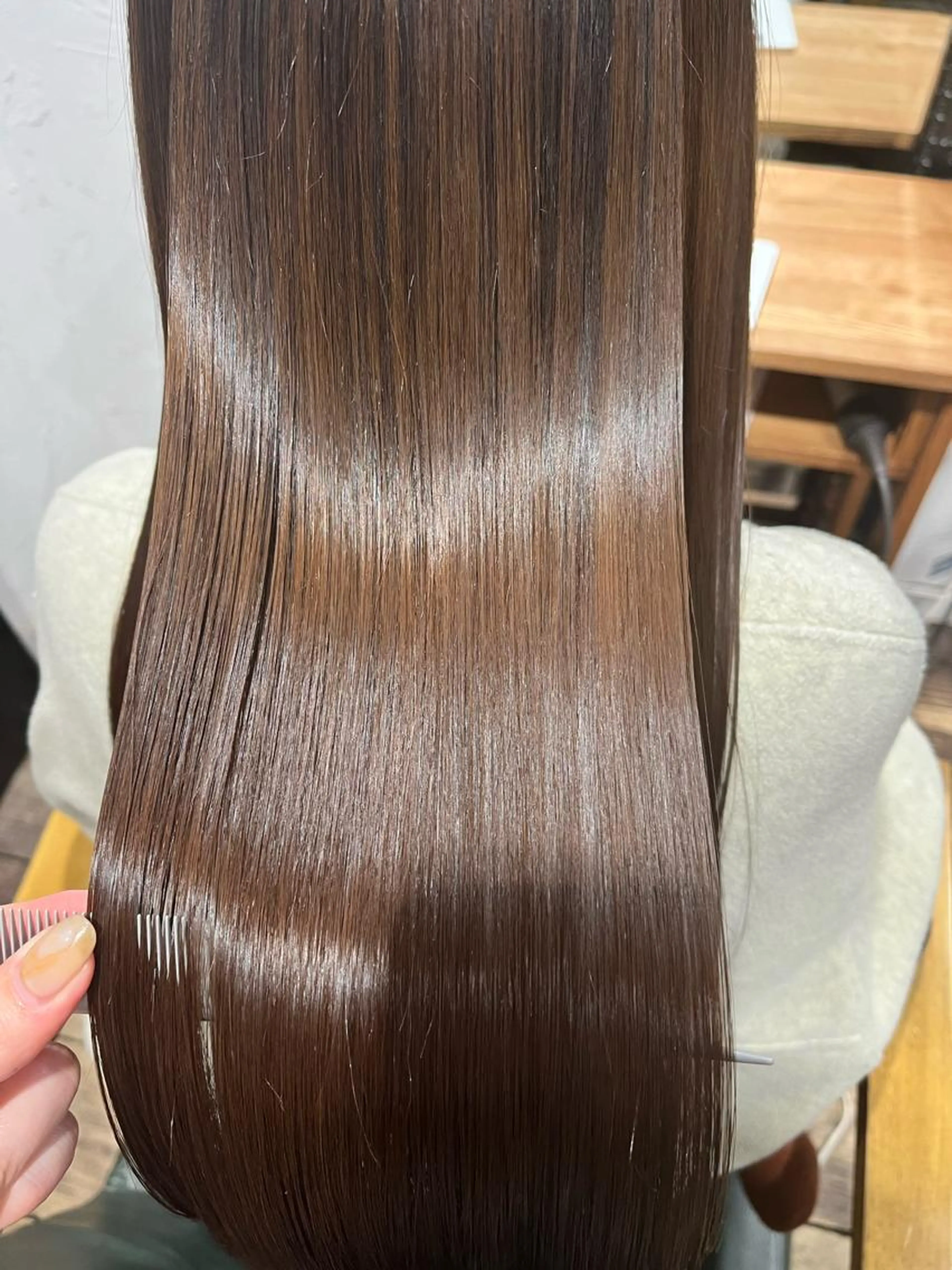 髪質改善酸性縮毛矯正+ヘアカラーAujuaトリートメントの写真