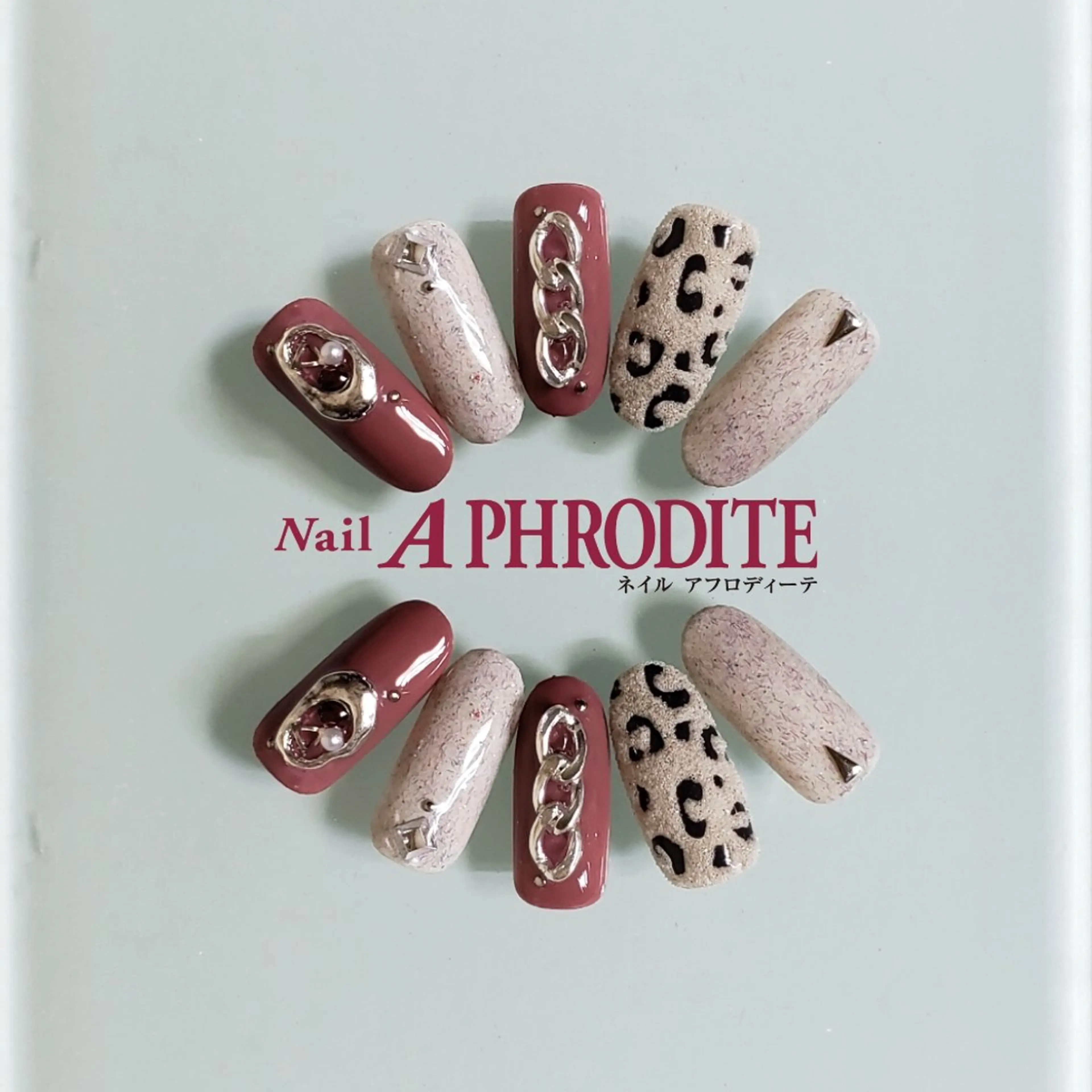 ネイル ジェルネイル ニュアンスネイル スカルプネイル ソフトジェル ネイルチップ ハンドネイル Nail Aphroditeのネイルデザイン
