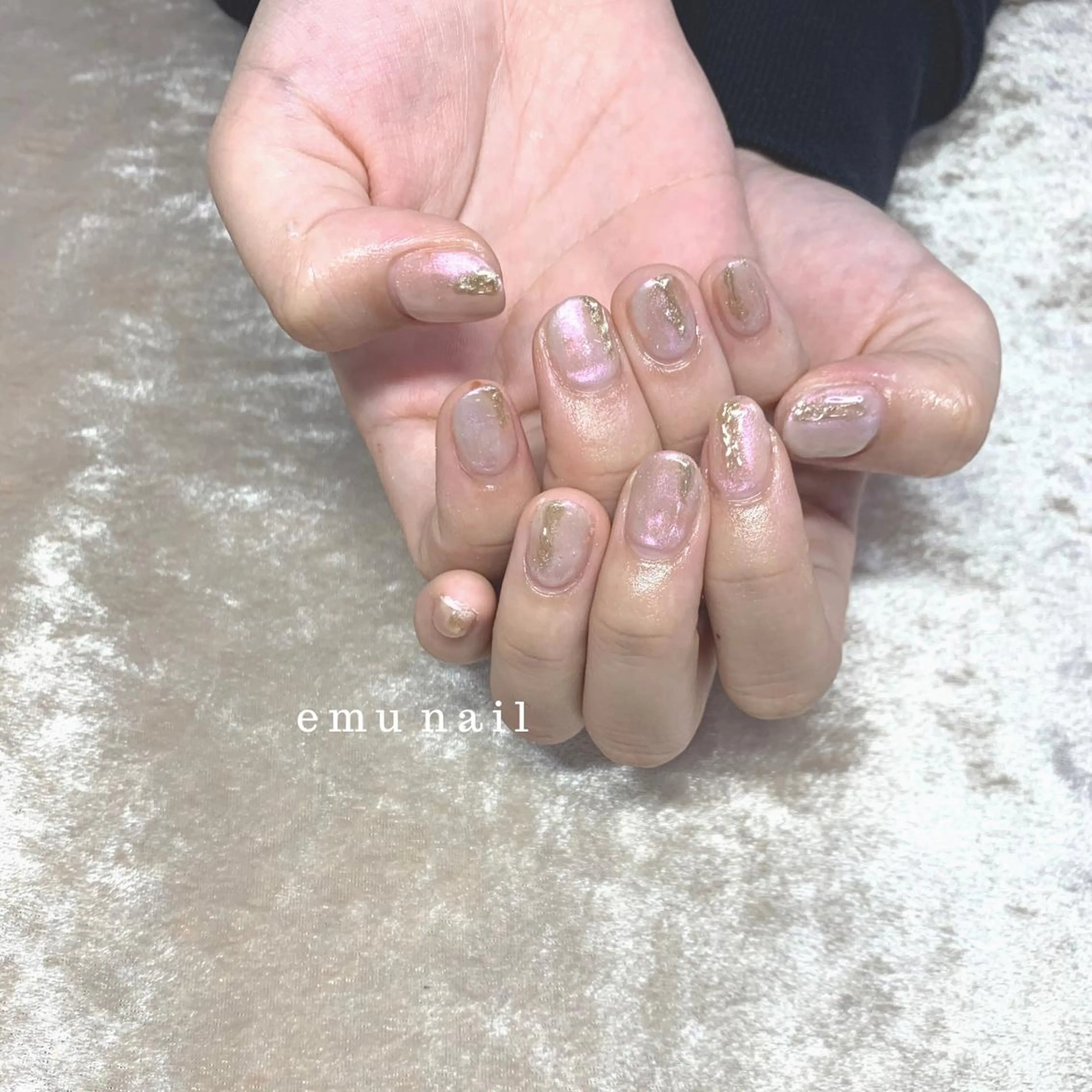 ネイル オーロラネイル ジェルネイル ピンク emu nailのネイルデザイン