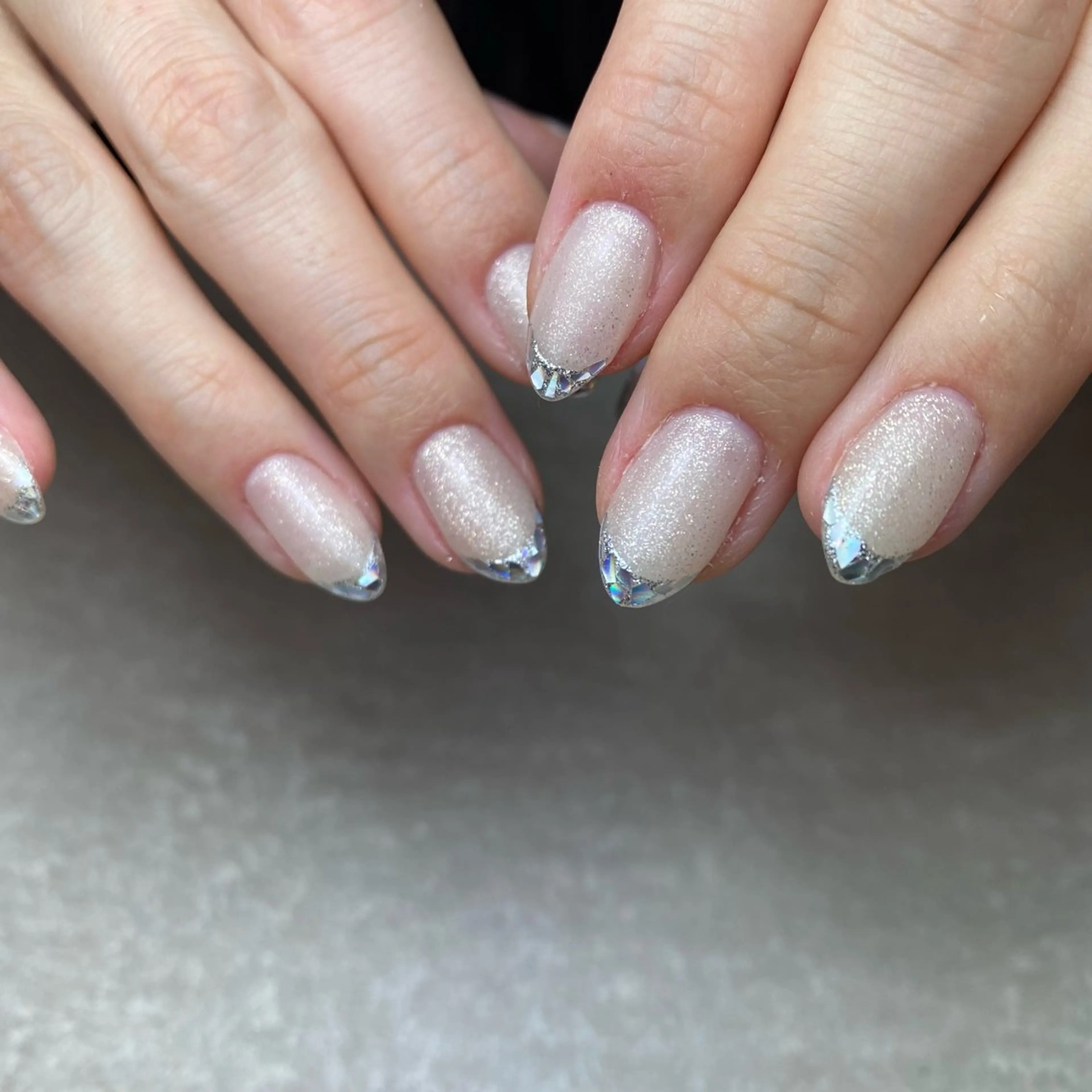 ネイル フレンチネイル ガラスフレンチ COCO+所属・COCO +のエステ・リラクイメージ