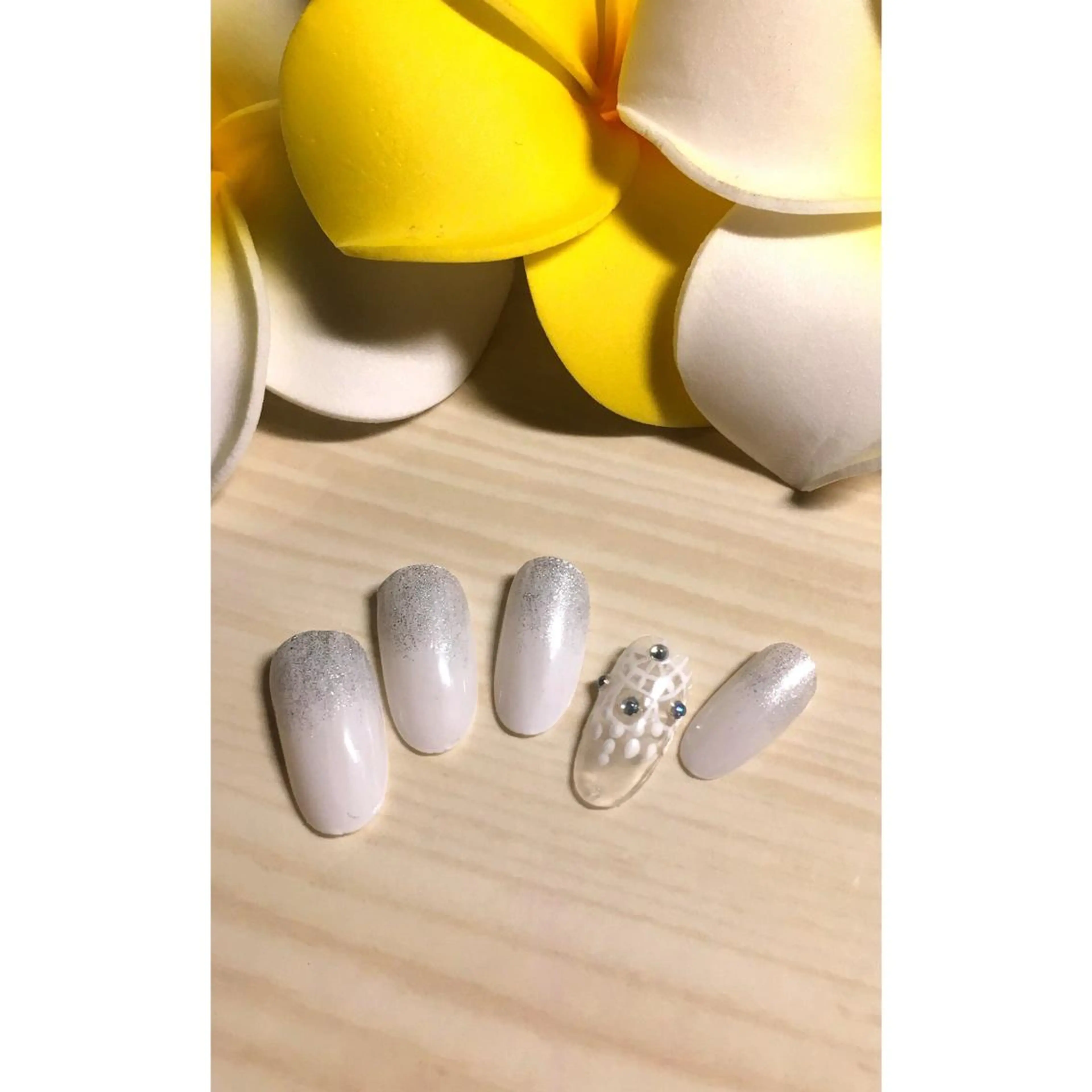 ネイル 宮本 百合子のネイルデザイン