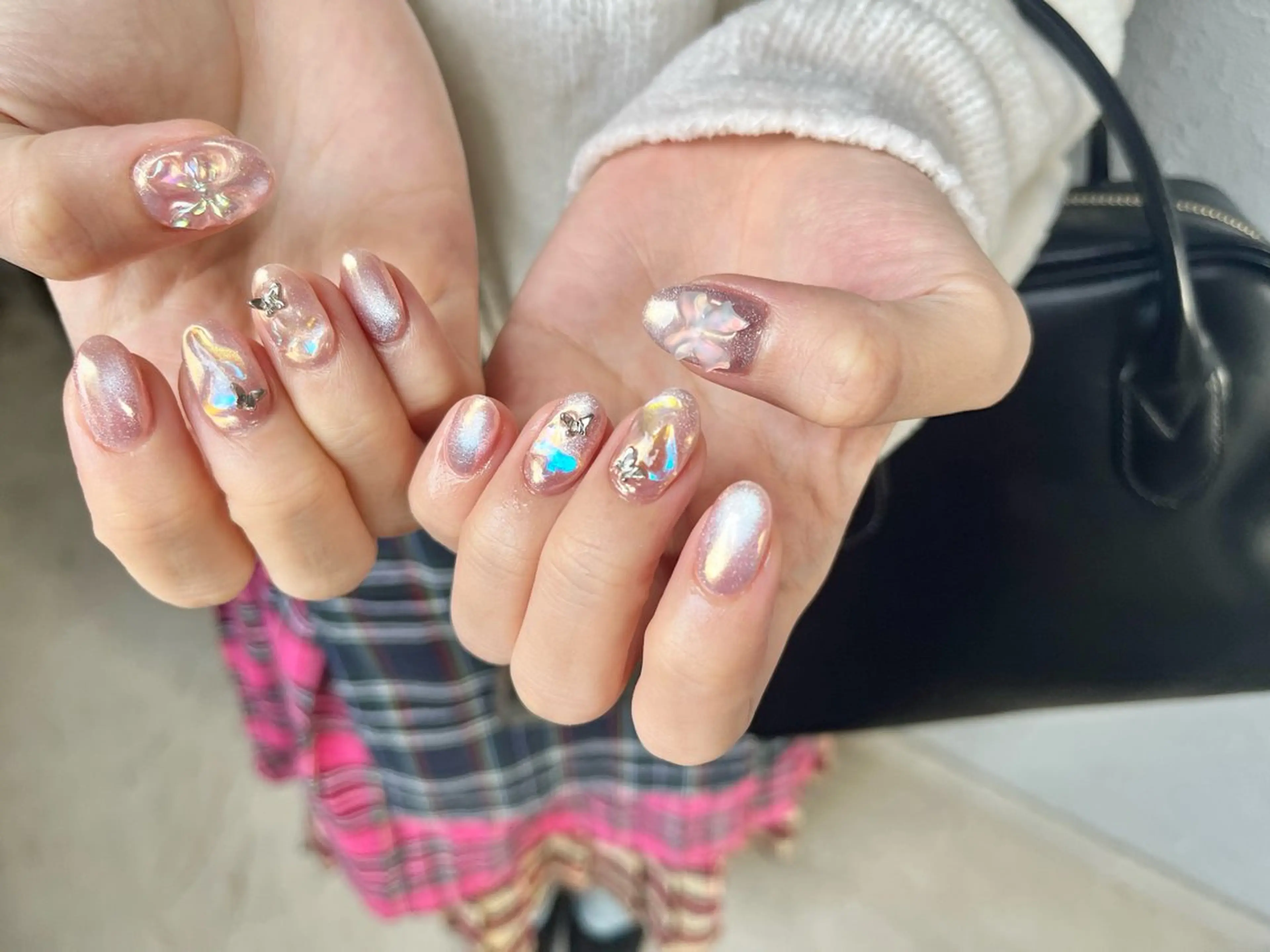 ネイル 氷ネイル・うるうるネイル キラキラネイル nailsalon R’のネイルデザイン