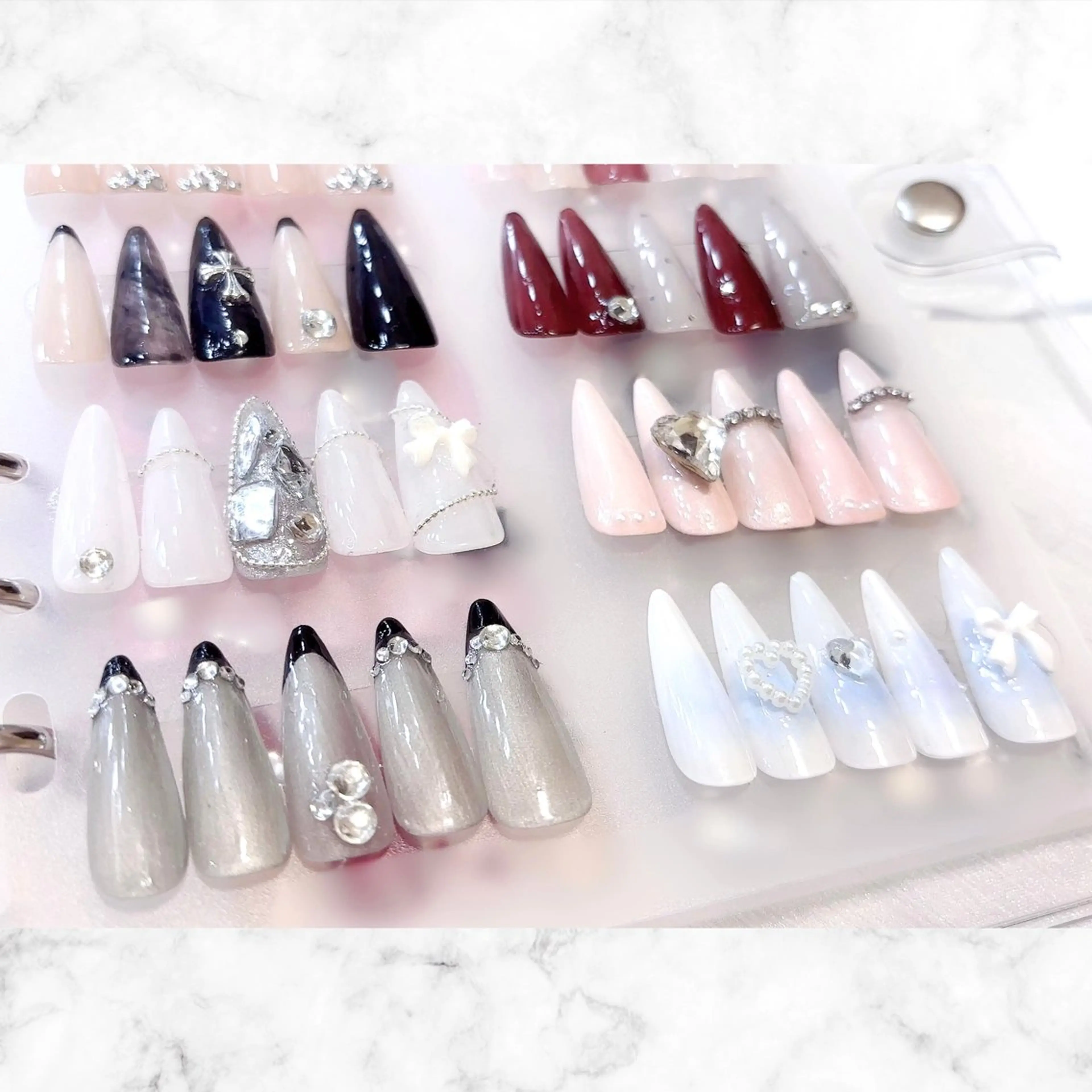 ネイル ハート リボン 冬ネイル クリスマス ハンドネイル バストアップサロン LUNAのネイルデザイン