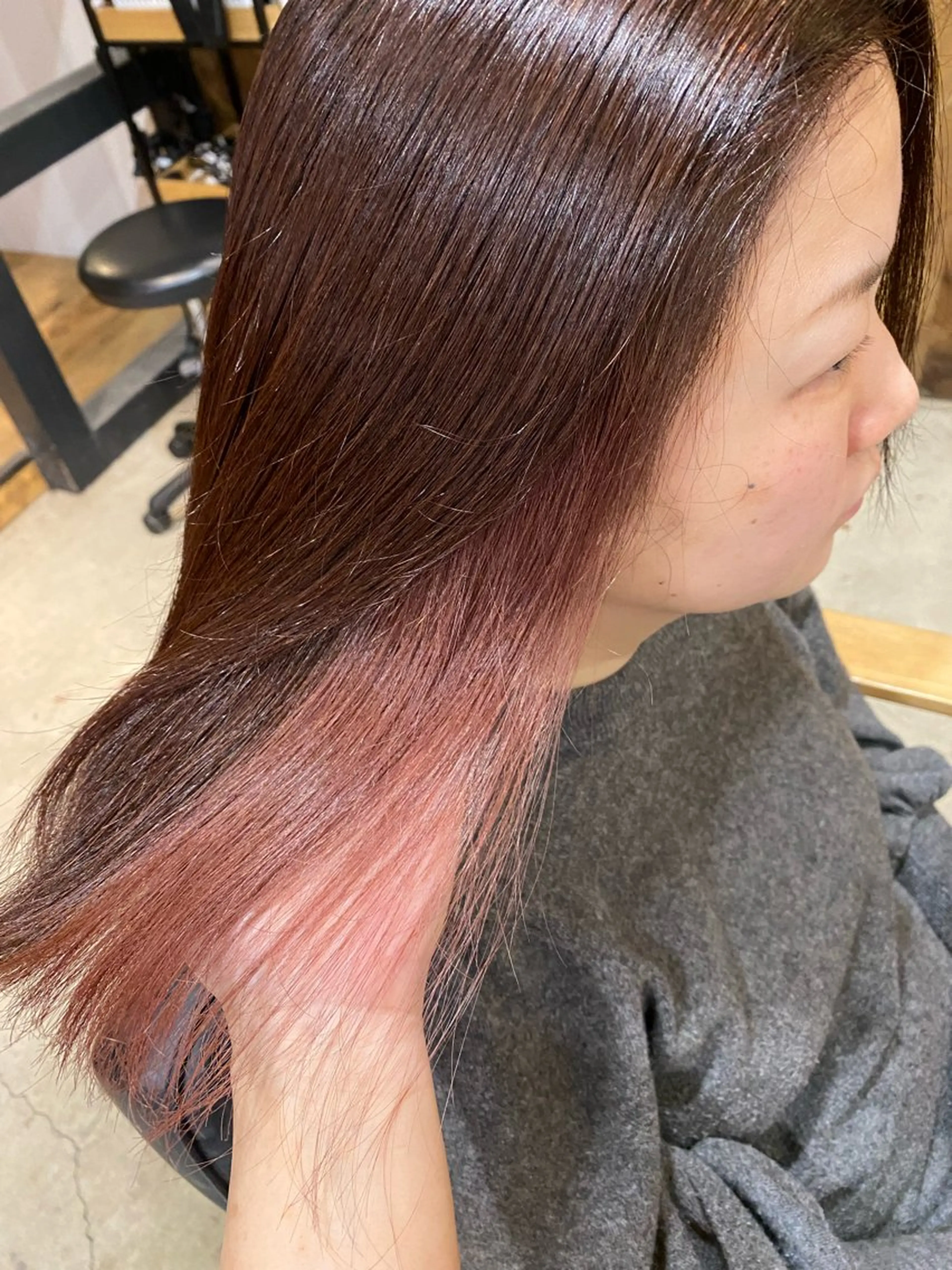 ミディアム カラー 🩷🍭中津・梅田 エリア🍬💜のヘアスタイル