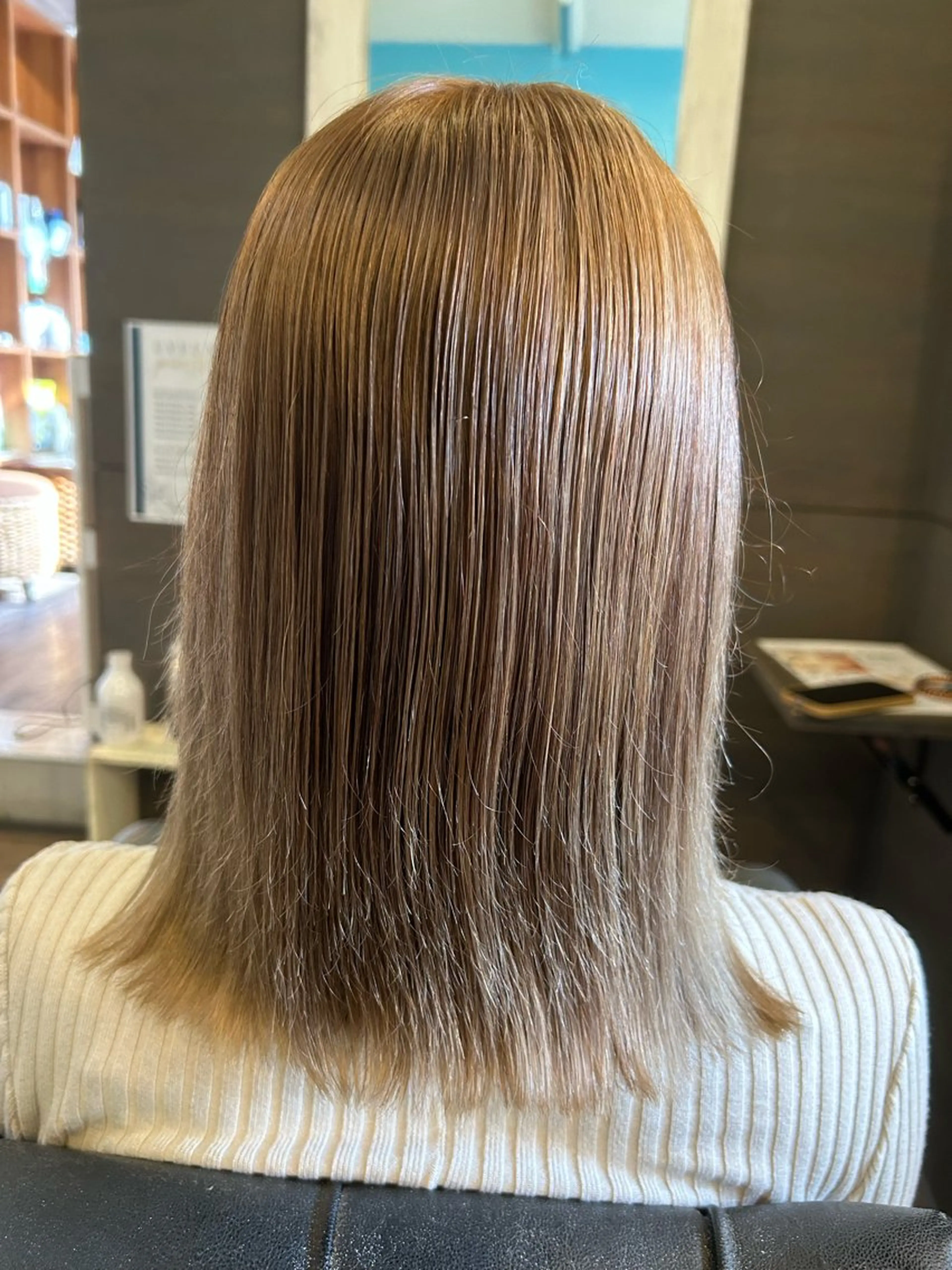 ミディアム 💜いわた みはる💜のヘアスタイル