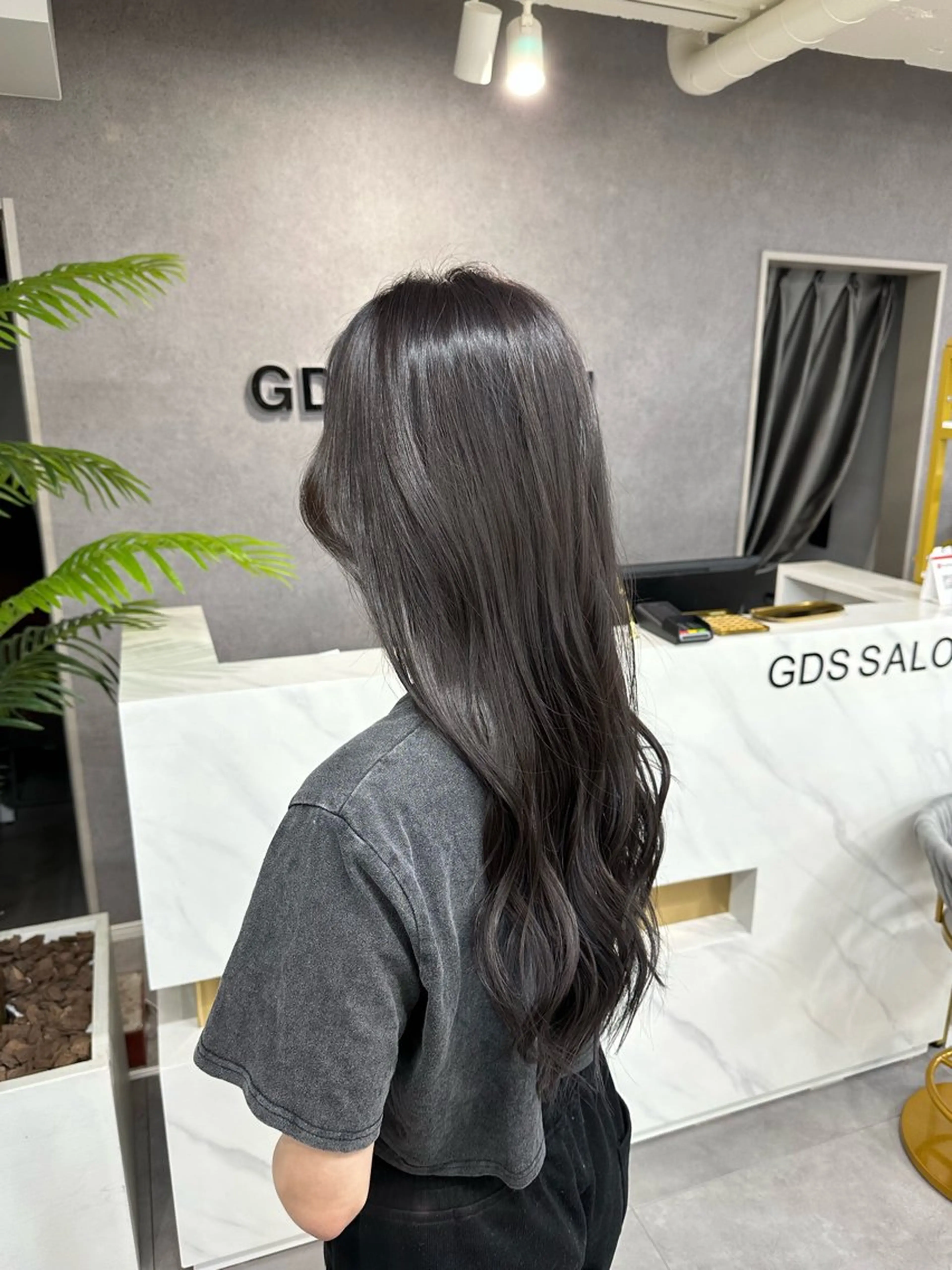 ミディアム デザインカラー🌈 NAOTOのヘアスタイル