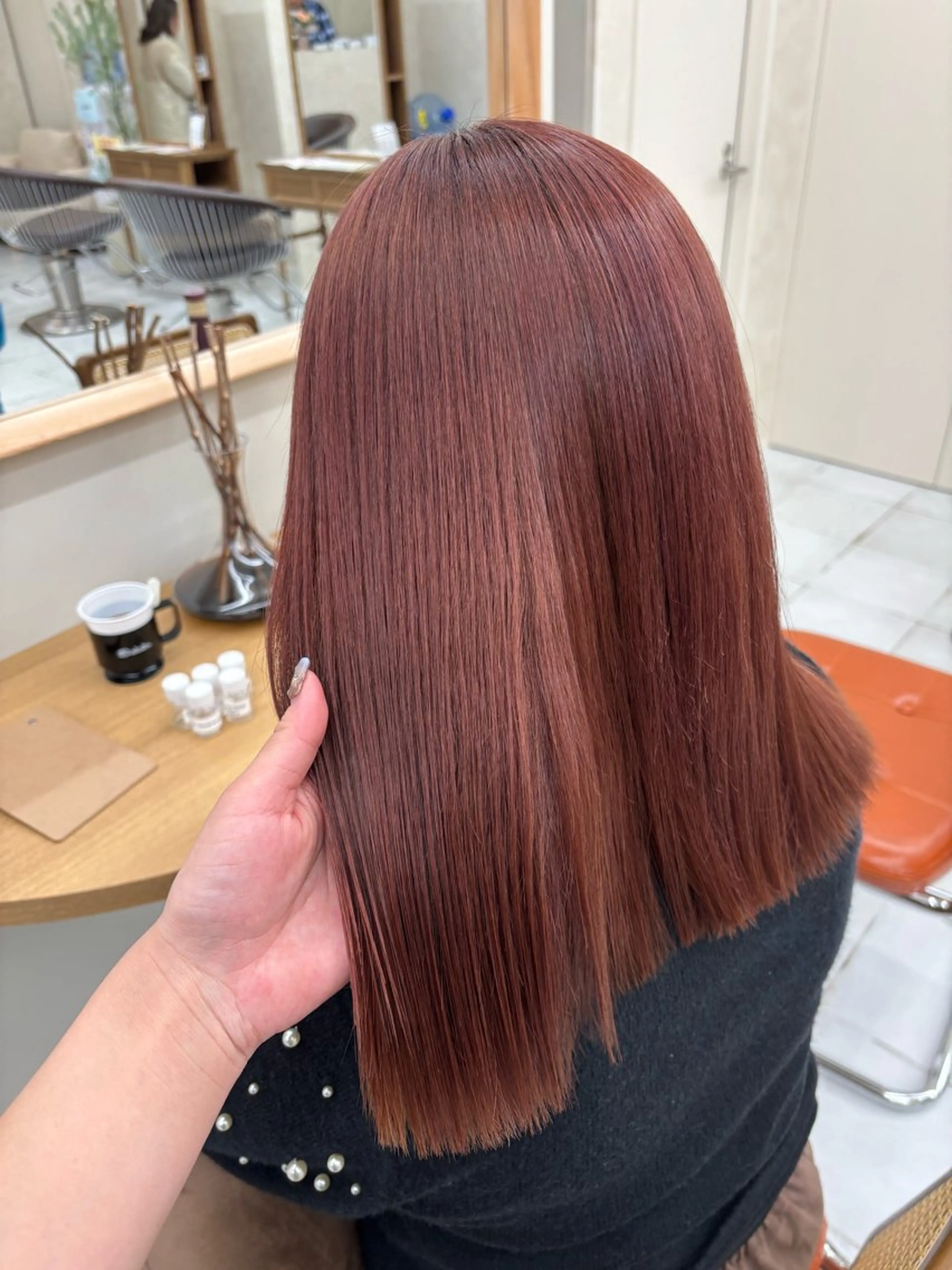 セミロング カラー ヘアカラー トリートメント 暖色カラー/縮毛矯正 /艶髪/本厚木のヘアスタイル