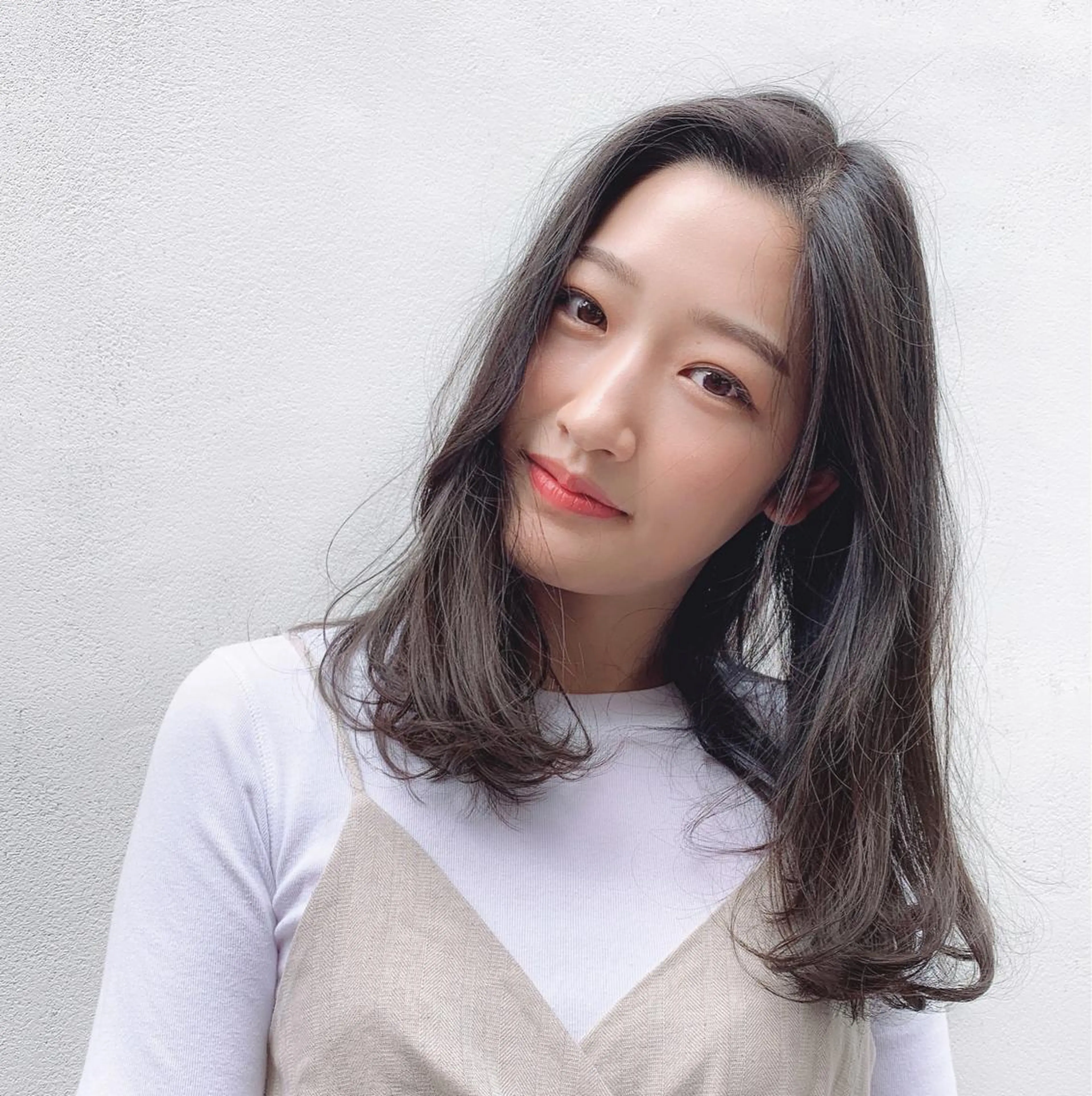 ミディアム カラー 寺山 佳貴のヘアスタイル