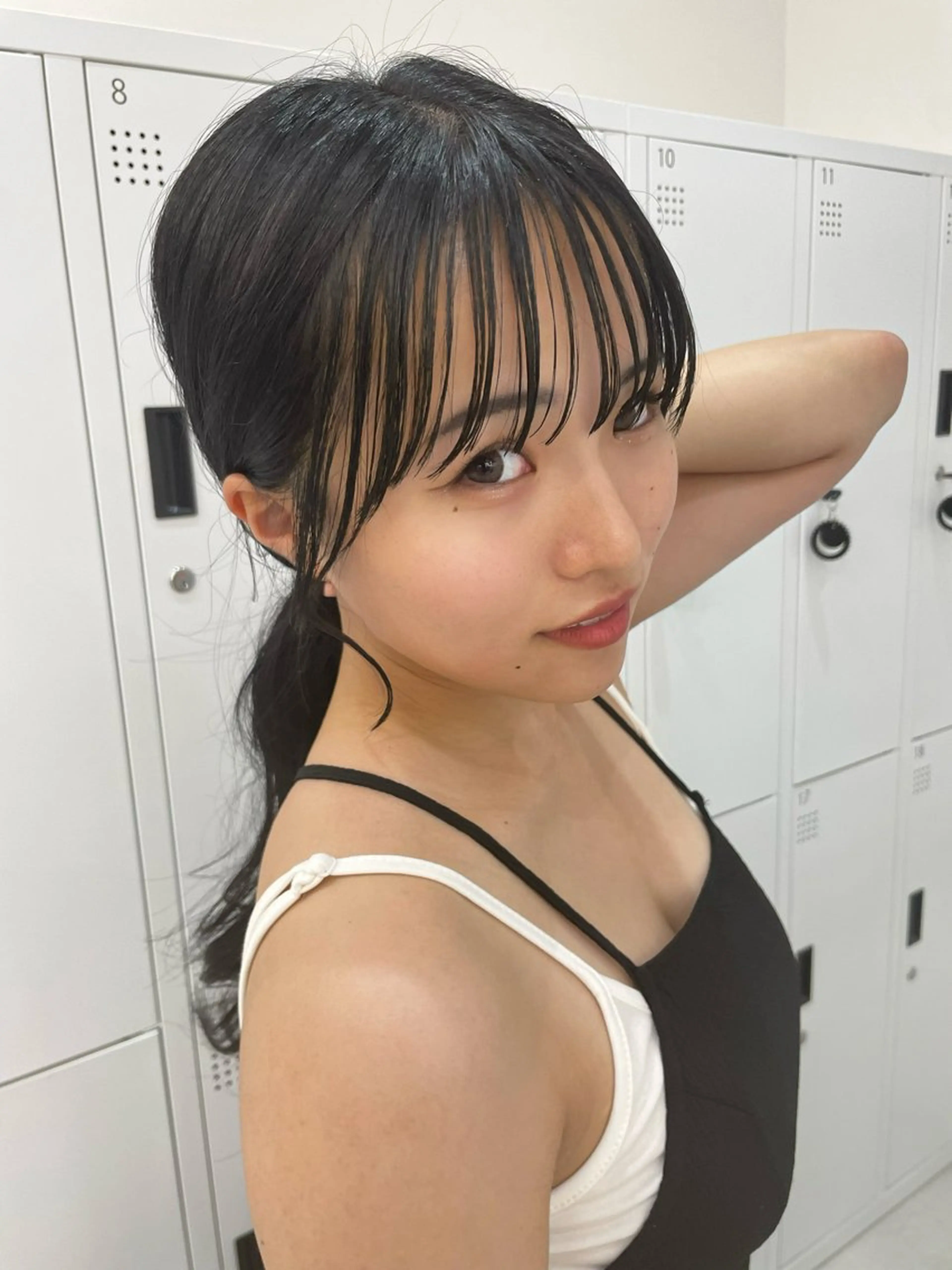 ロング くびれヘア 韓国風ヘア 小顔カット 似合わせカットが 得意な美容師のヘアスタイル