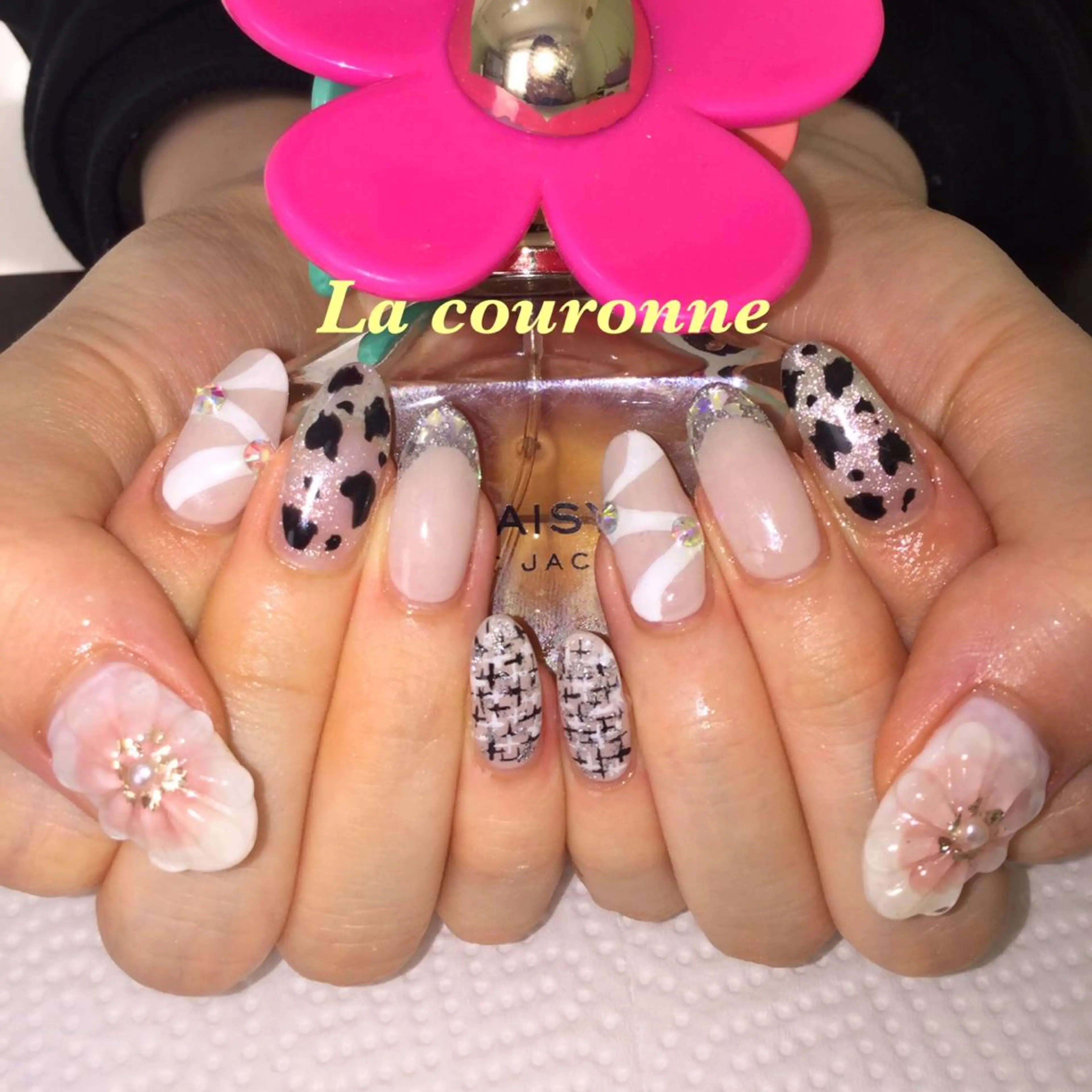 ネイル ハンドネイル Lacouronne NATSUMIのネイルデザイン