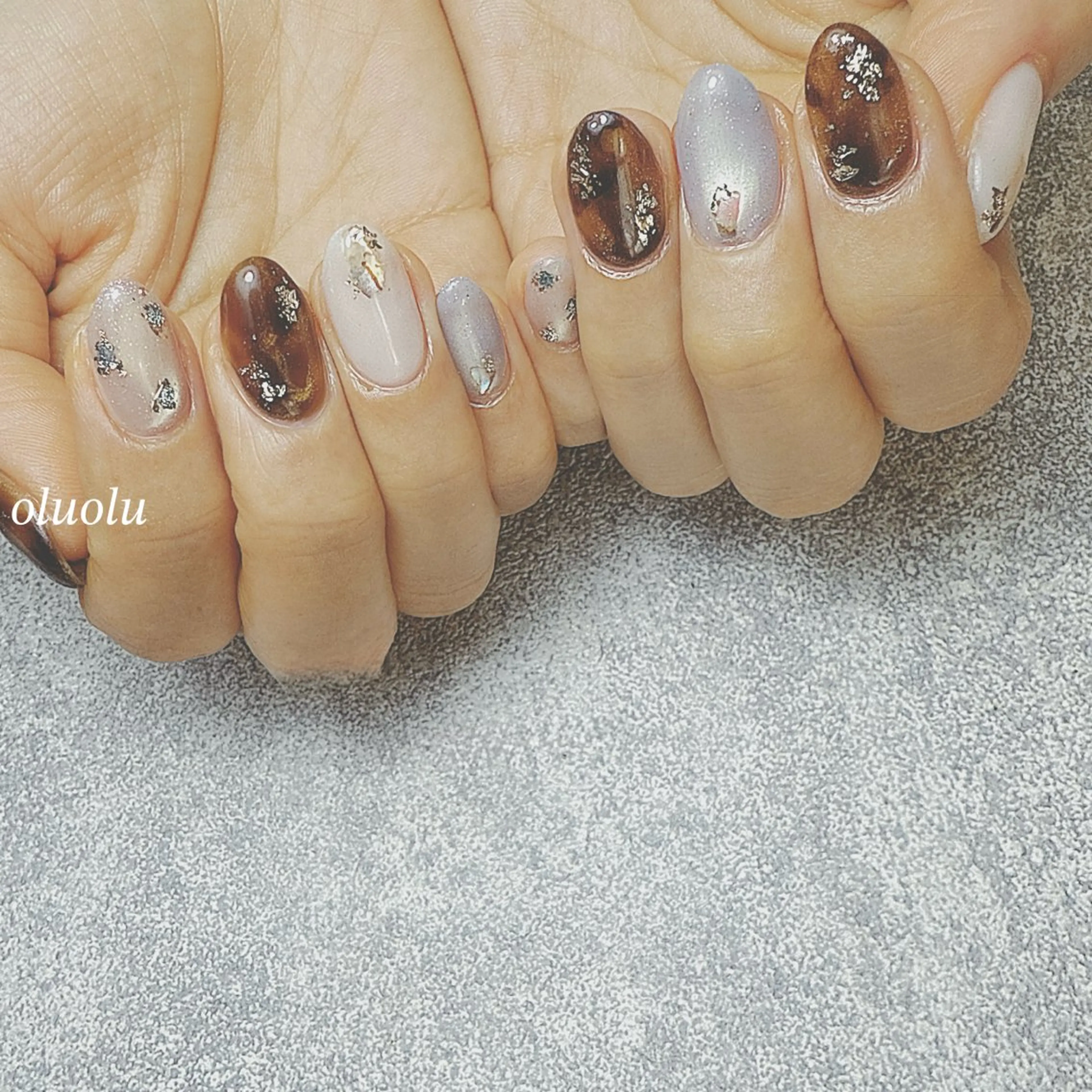 ネイル アートネイル べっ甲ネイル ブラウン マグネットネイル ニュアンスネイル ハンドネイル 大村 紬華のネイルデザイン