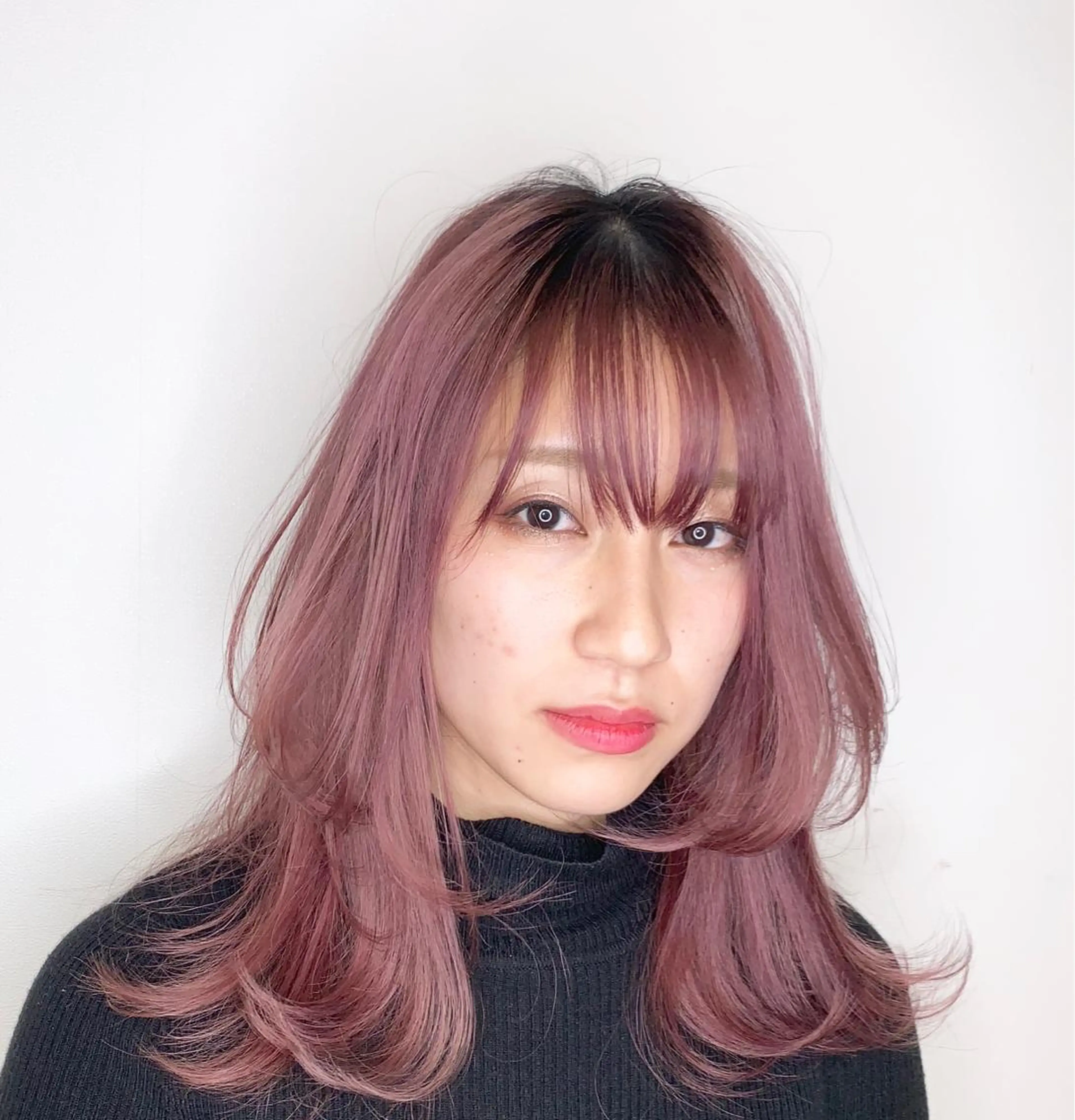 ミディアム ケリーズグリーン所属・ボブ/艶ハイトーン 森田/嵩士のヘアスタイル