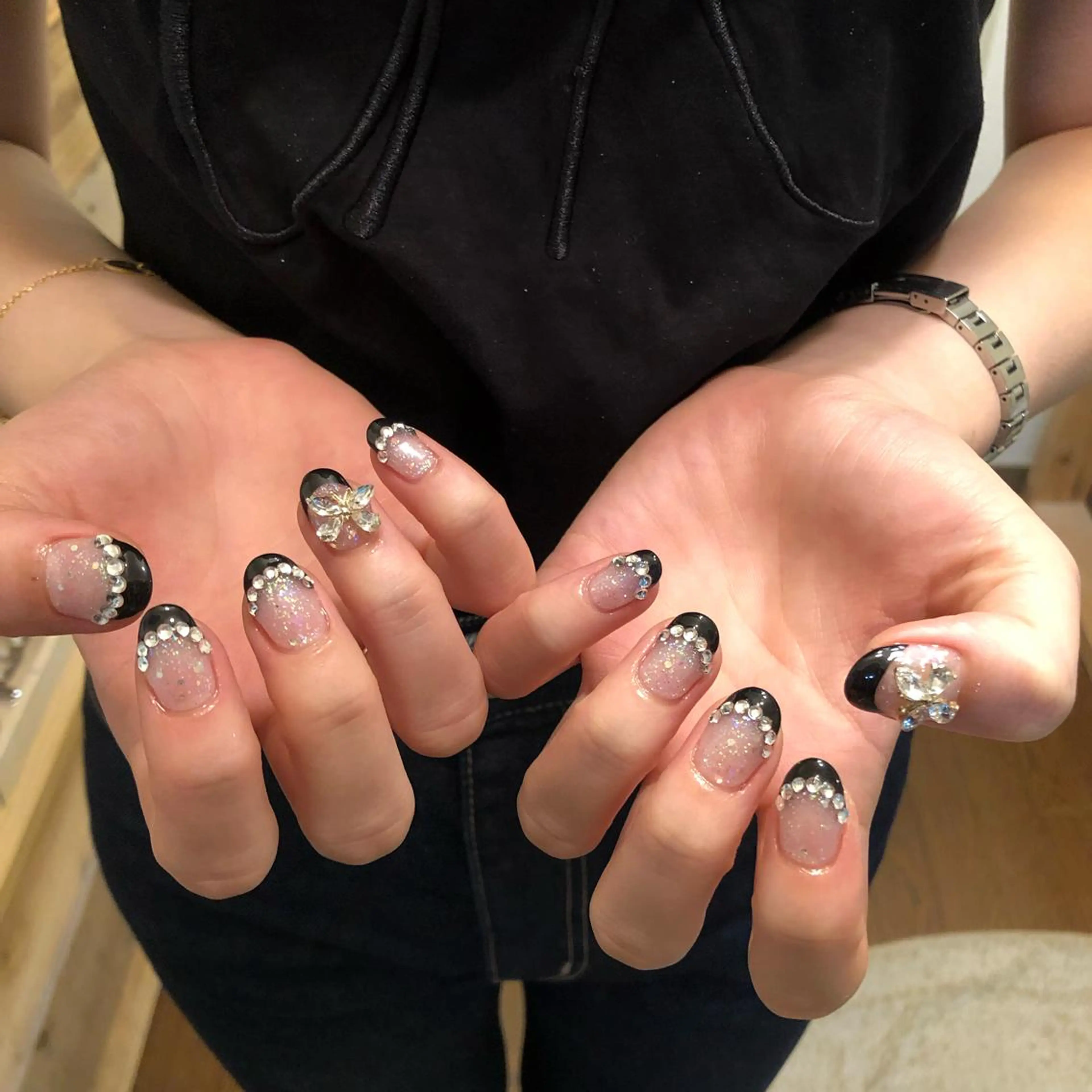 ネイル ハンドネイル フットネイル ハンドケア Nes.Nail所属・Miyagi Asamiのネイルデザイン