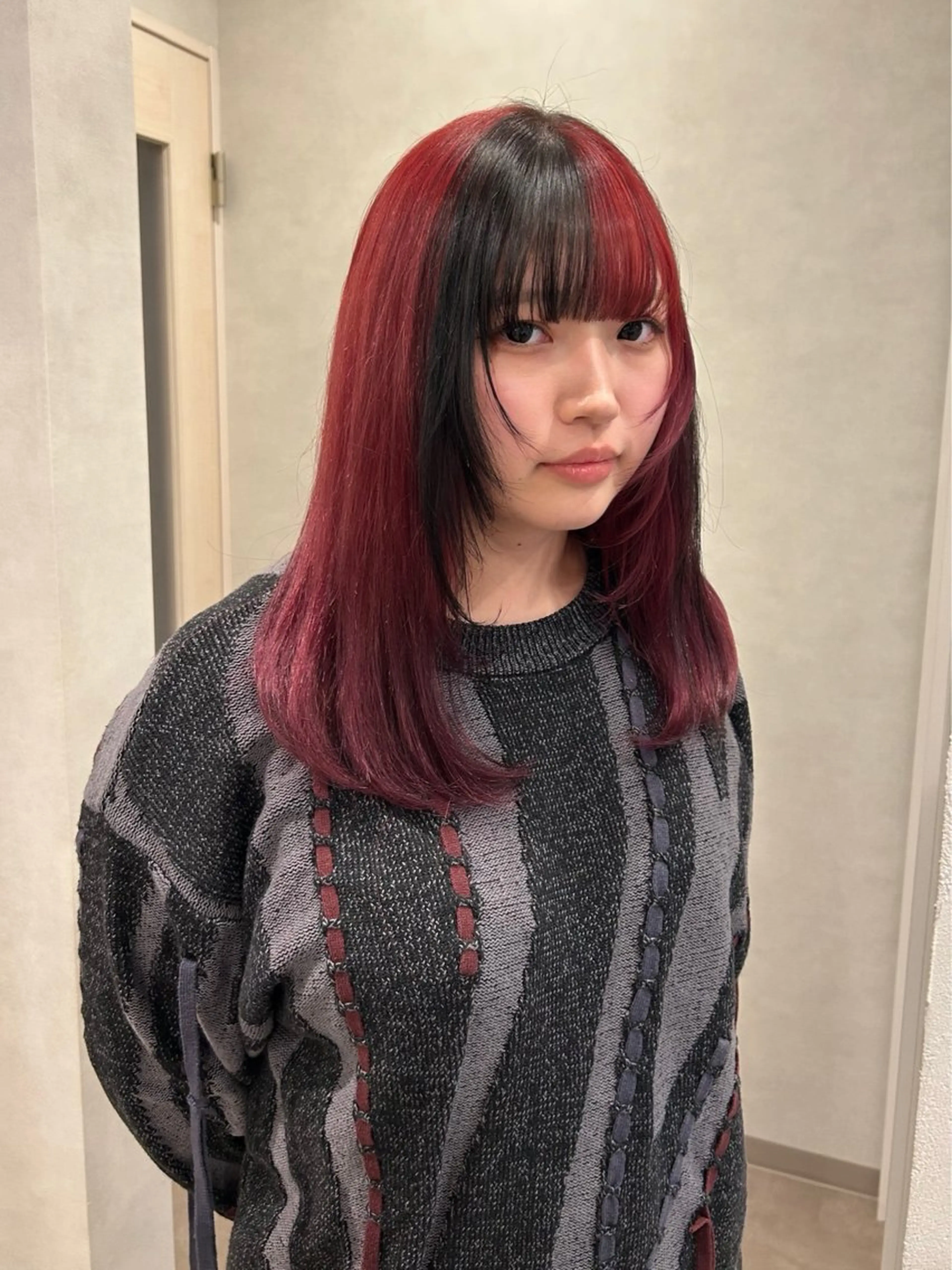 セミロング ヘアカラー Lita. / kotohaのヘアスタイル