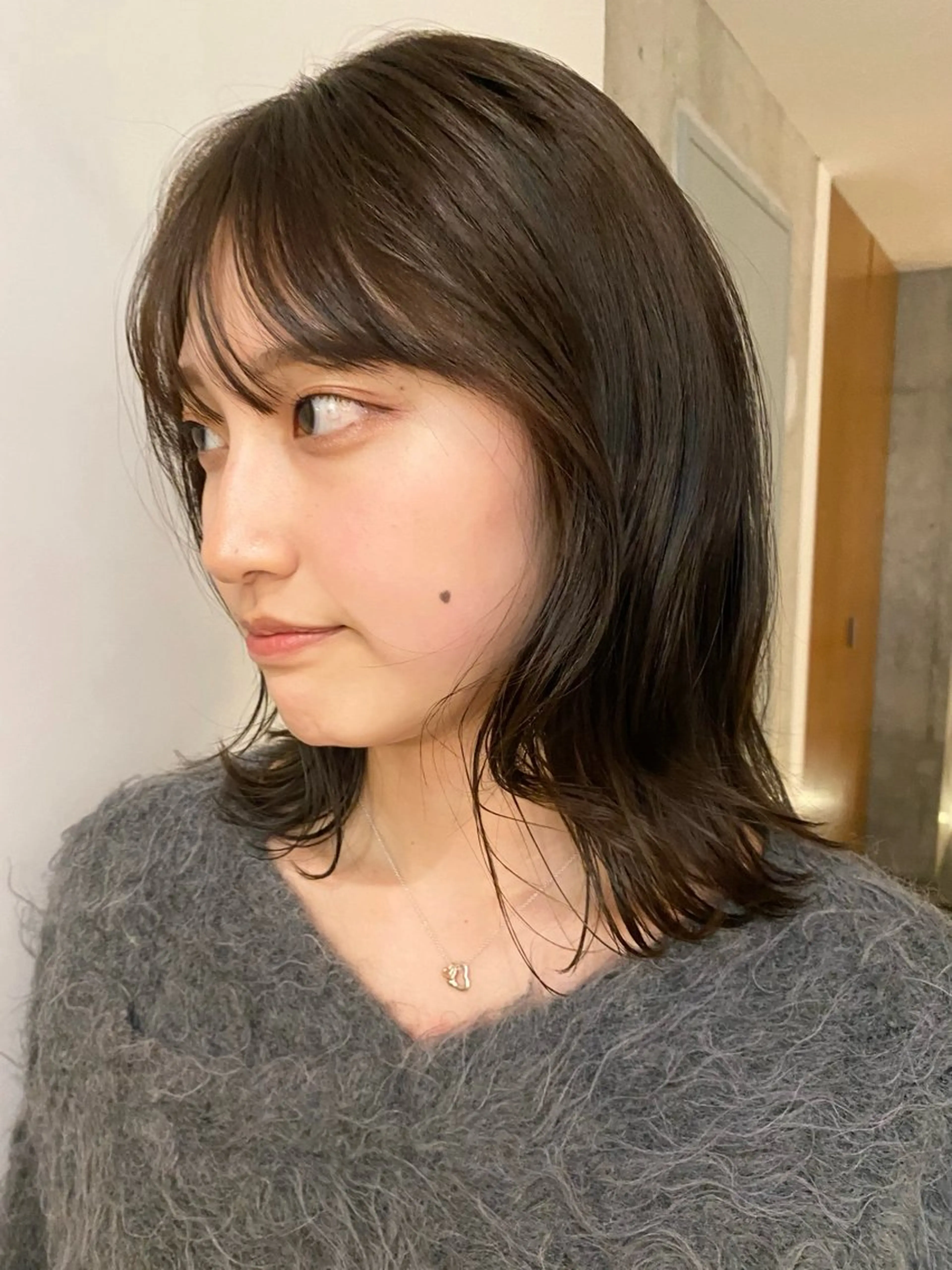 セミロング カラー ベージュカラー🐏 🤎塚原優芽のヘアスタイル