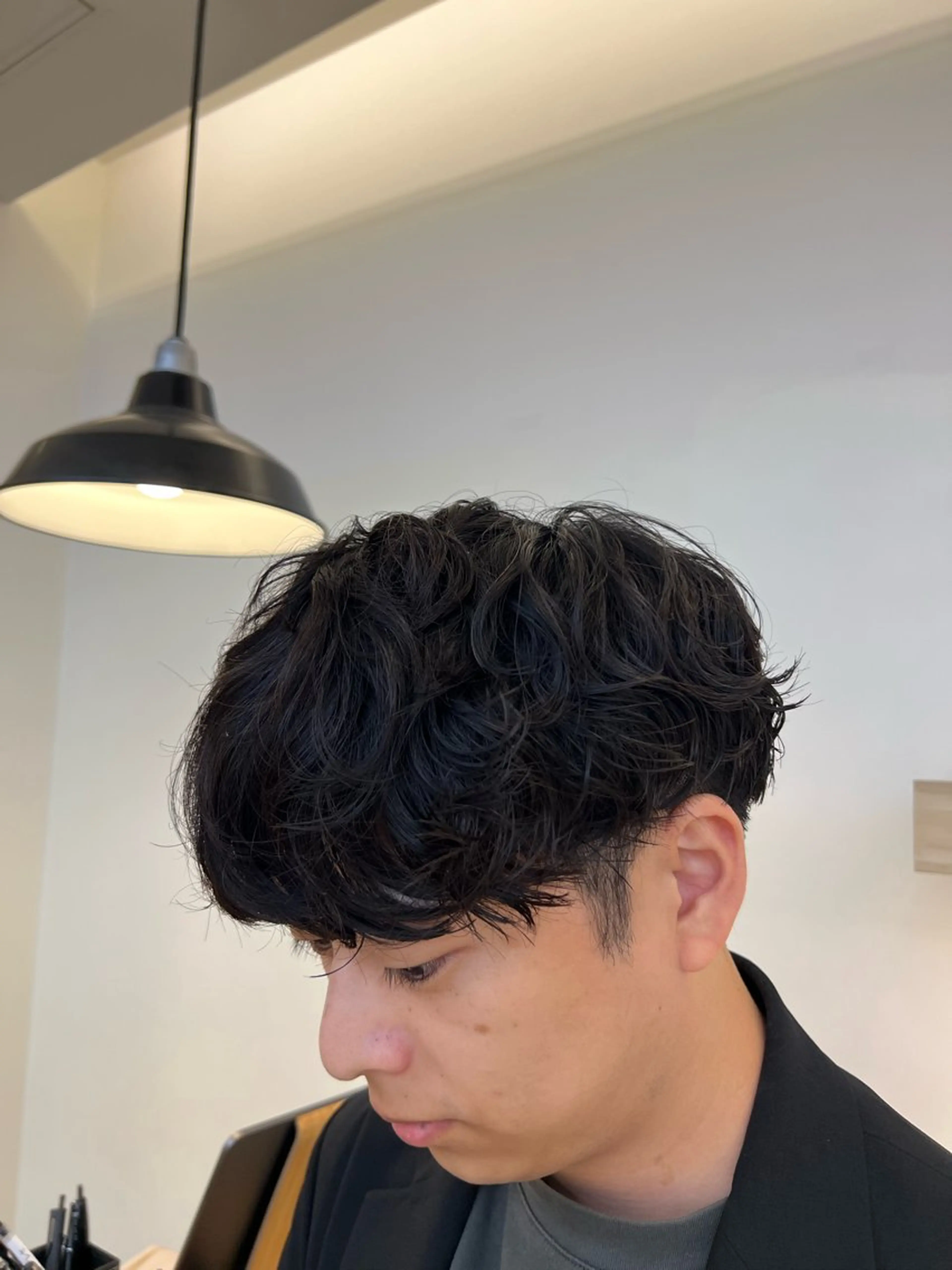 ショート パーマ メンズ メンズパーマ カット パーマ メンズパーマ 岩成健志郎のヘアスタイル