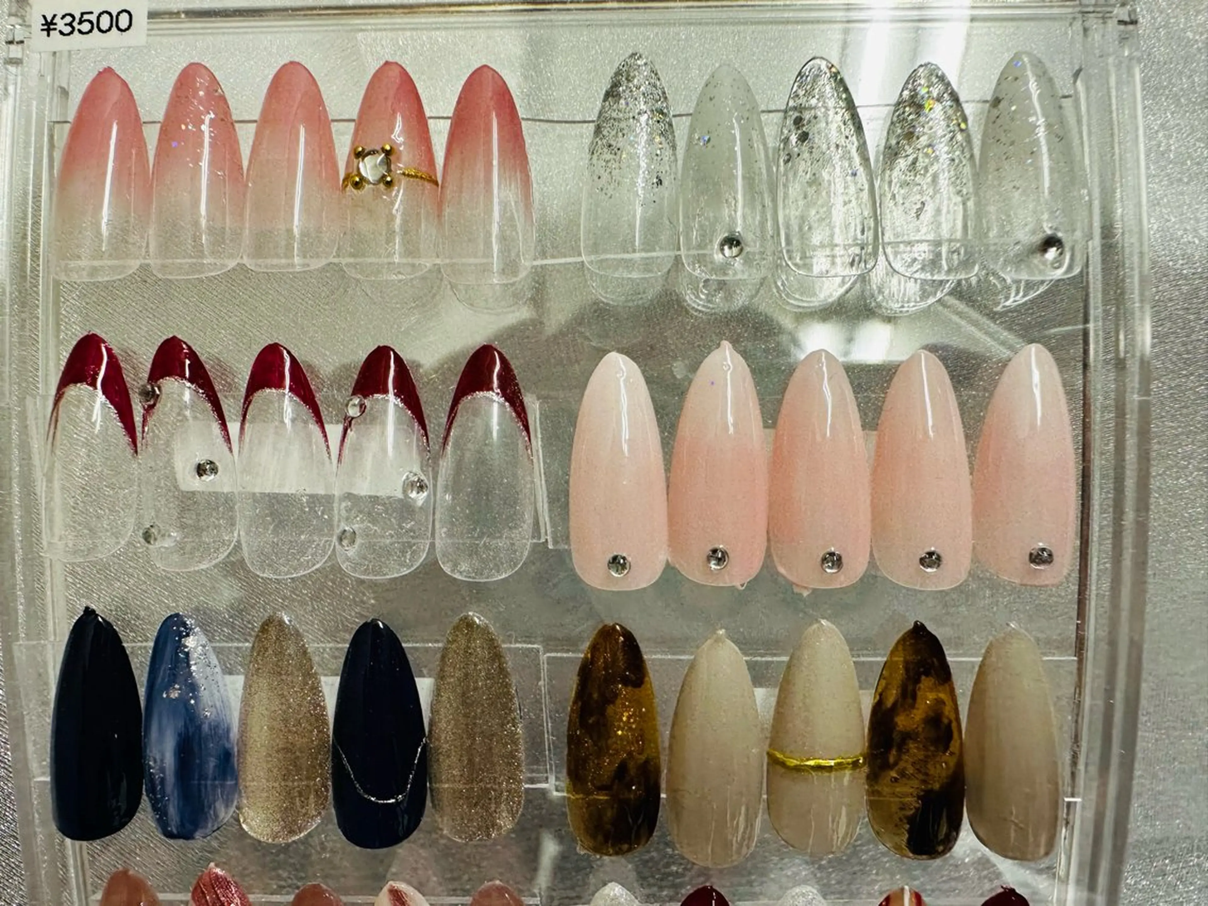 ネイル ネイルサロンLAF所属・伊藤 文のネイルデザイン