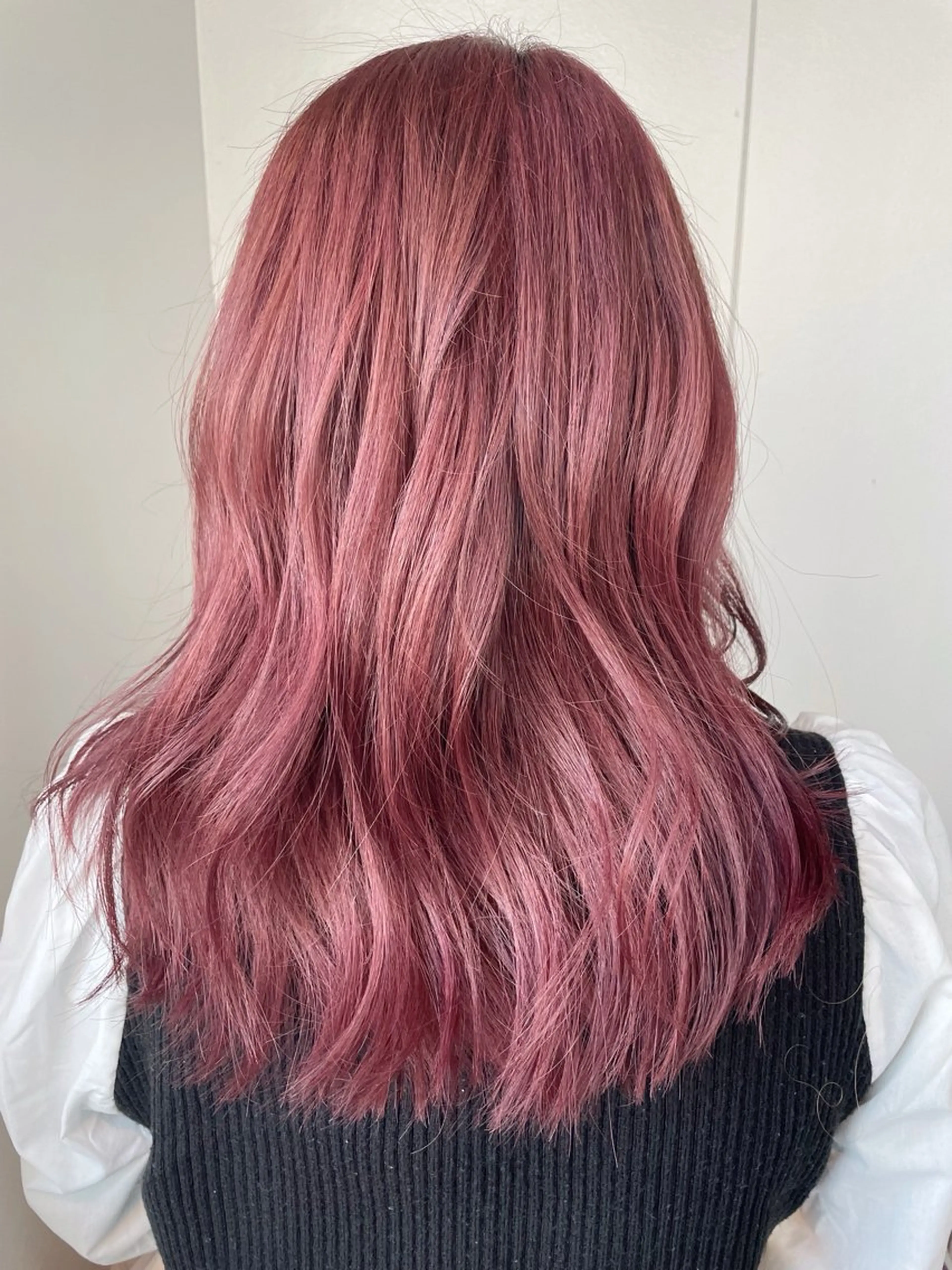 ロング カラー ピンクカラー ヘアカラー トリートメント 中澤 壱太のヘアスタイル