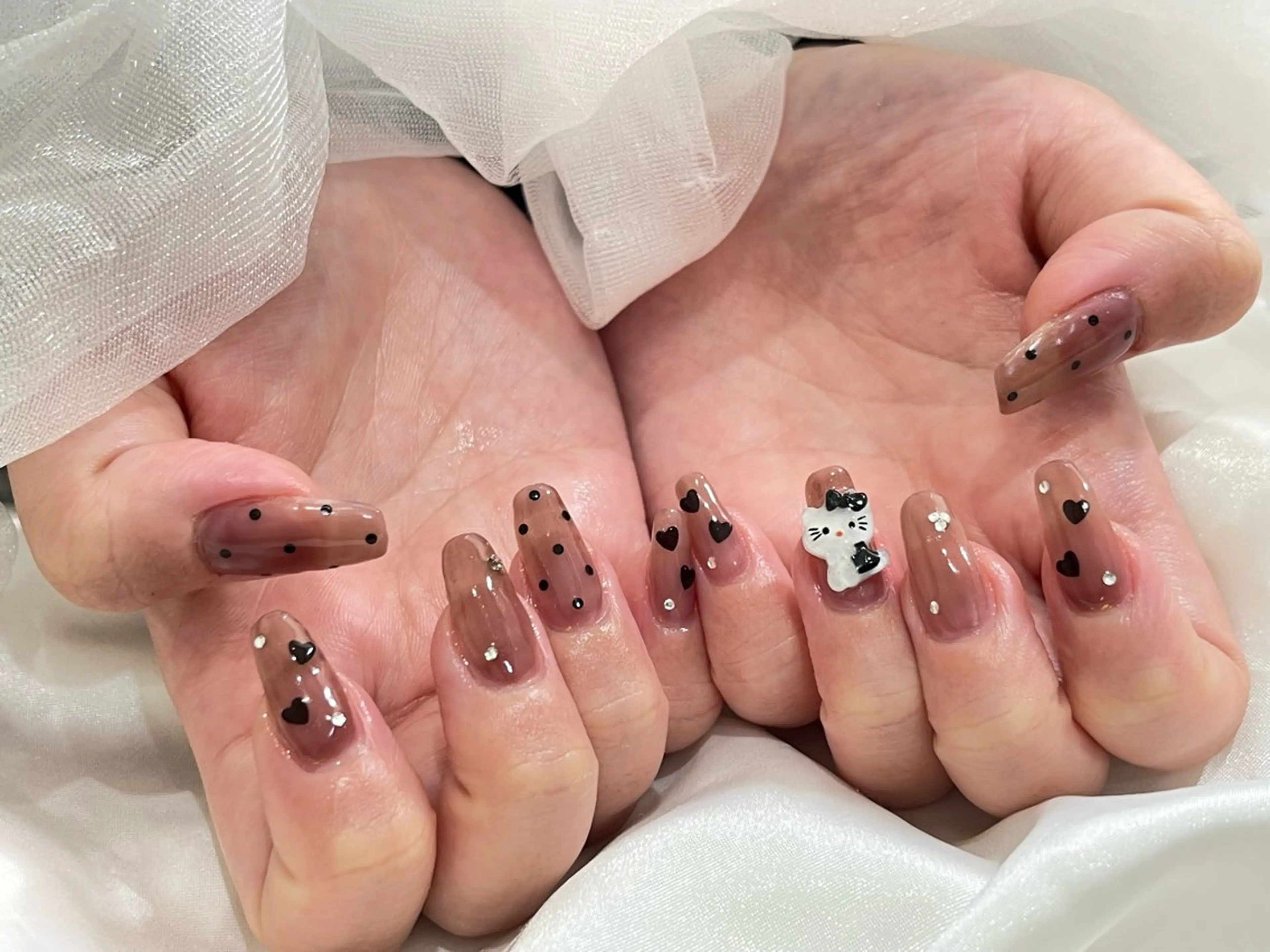 ネイル ハンドネイル Lutena💅🏽 伊藤のマツエク・マツパデザイン
