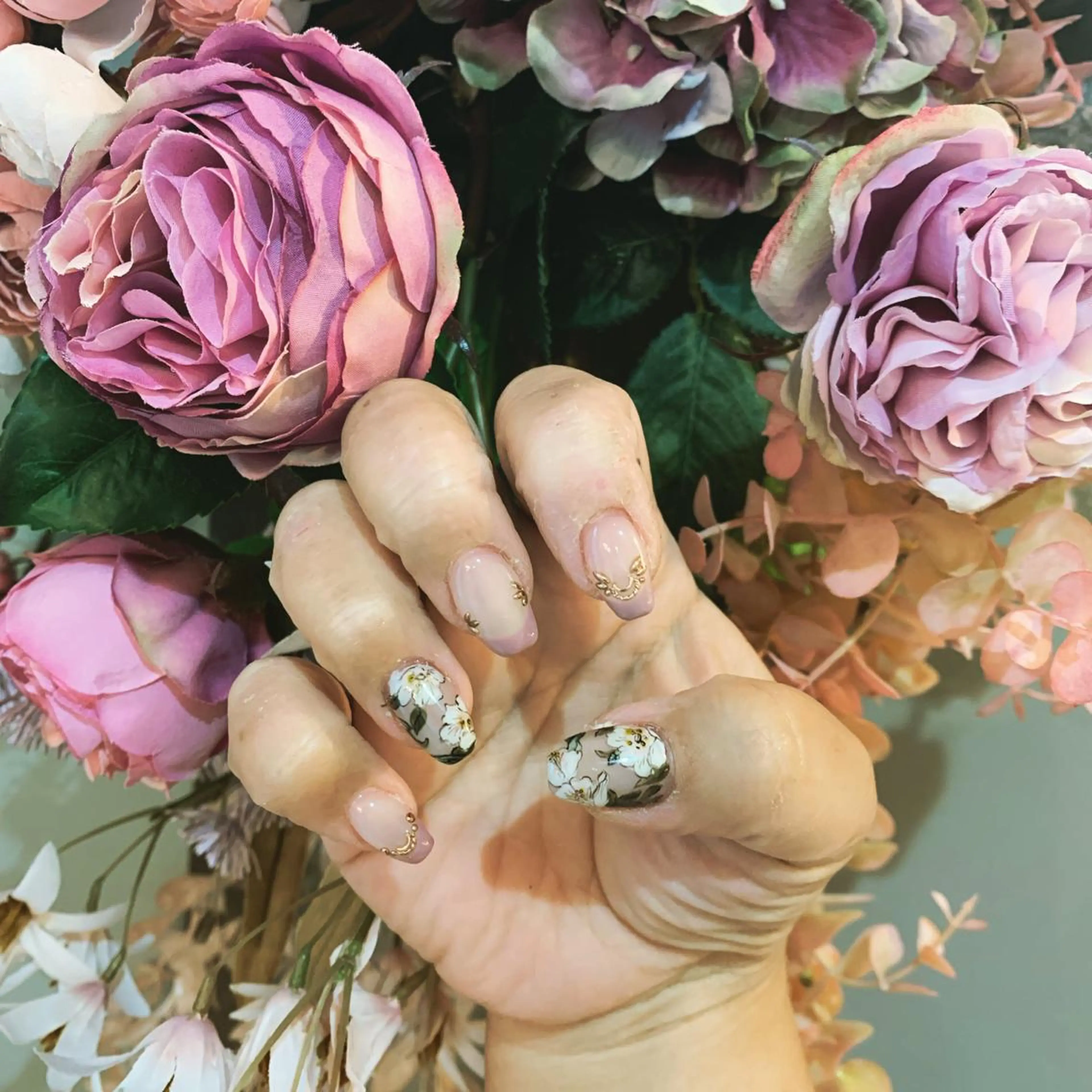 ネイル ハンドネイル nail atelier  new moon所属・森 貴子のネイルデザイン