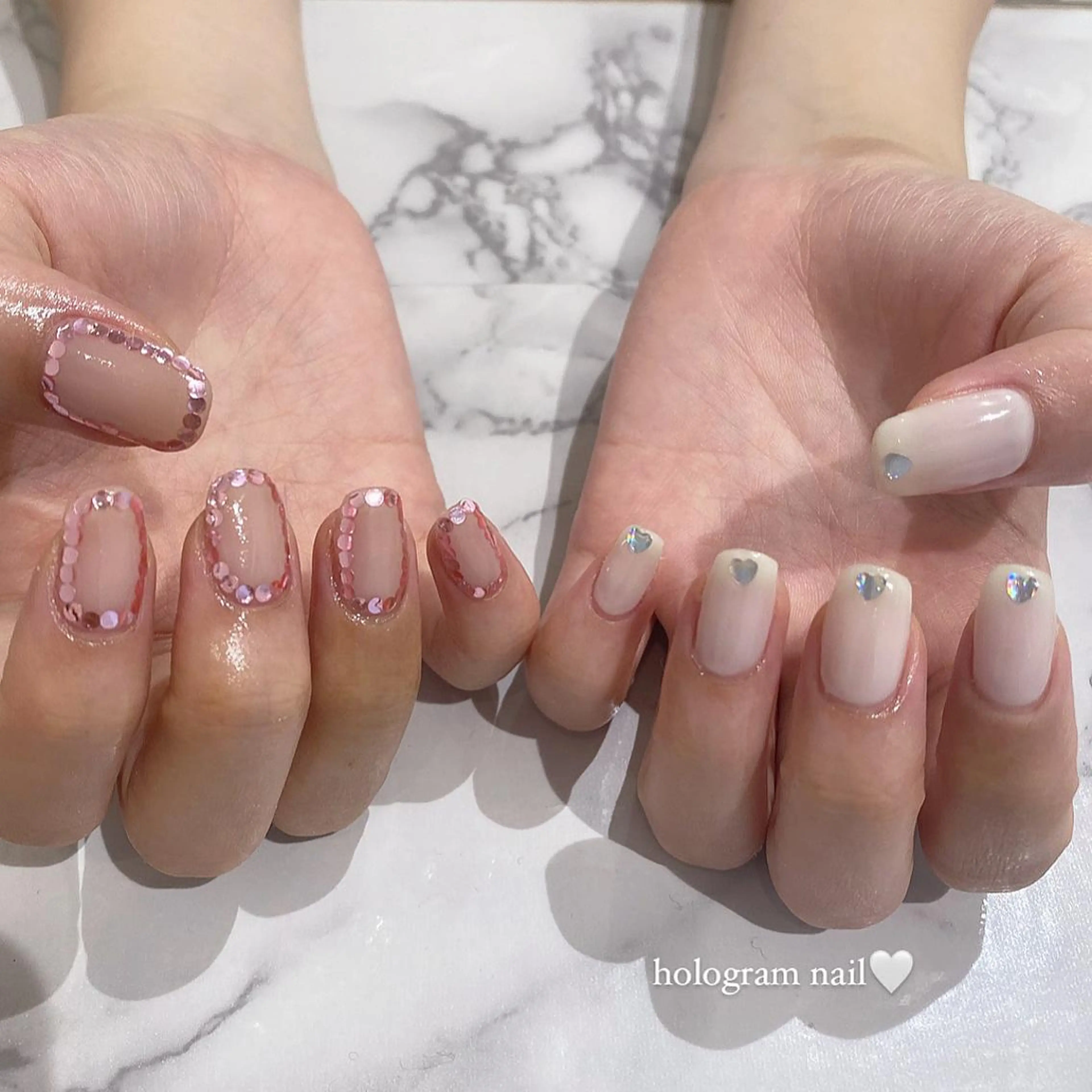 ネイル ホログラムネイル PLATINUM   DOLL【プラチナムドール】所属・ひろこ eyelist🎀のマツエク・マツパデザイン