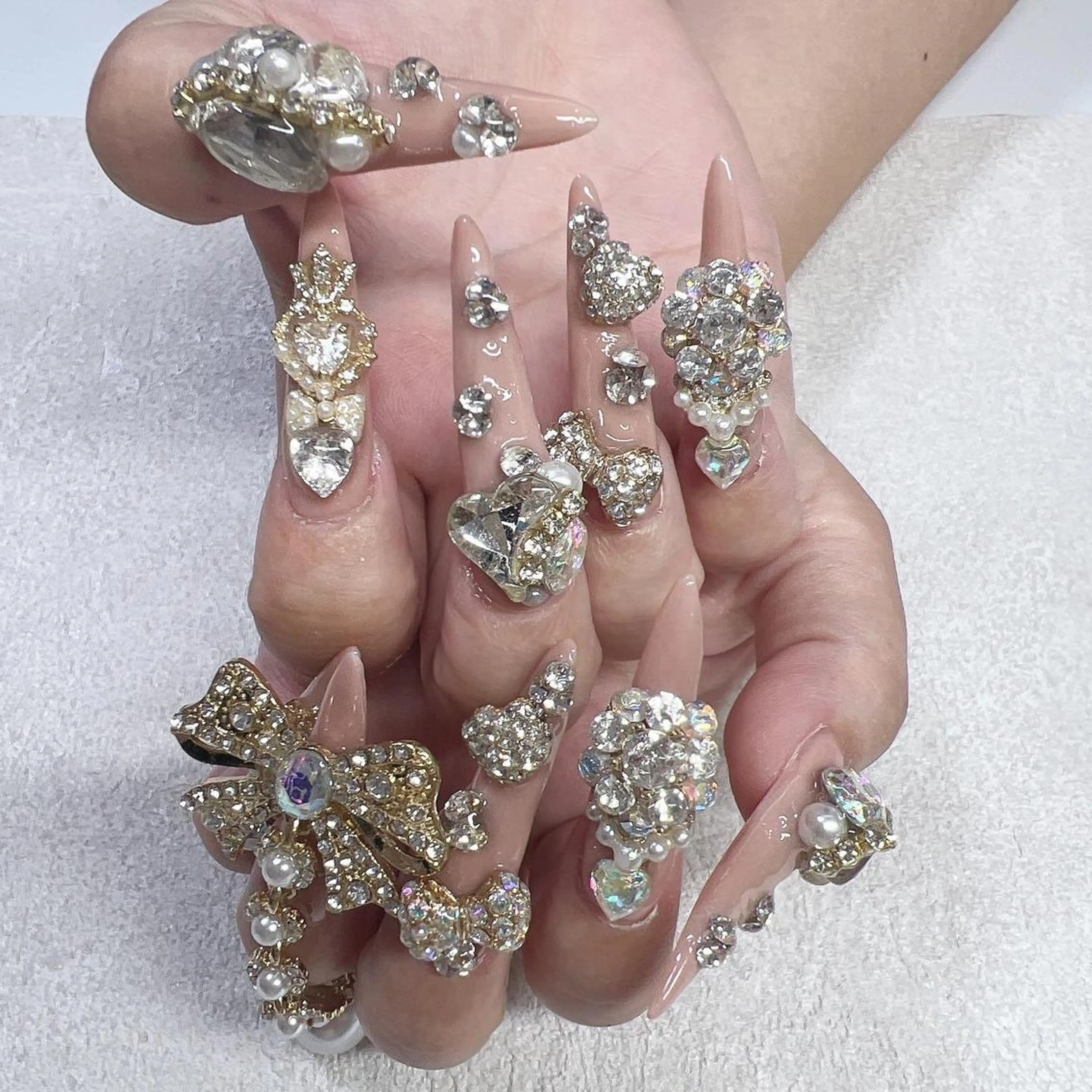 ネイル Rire_eye+beauty_nail所属・Rire_ nail_yukiのネイルデザイン