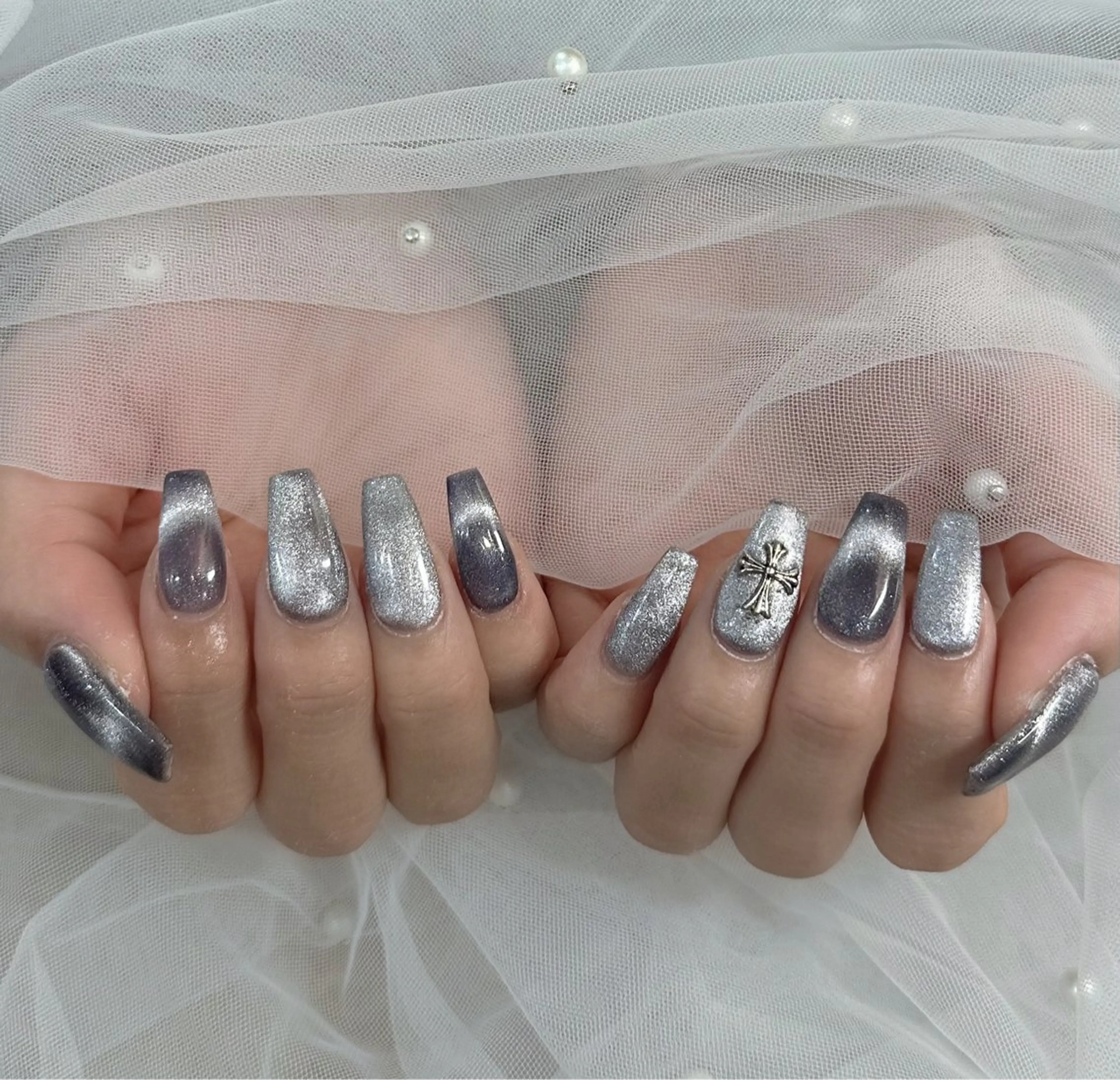 ネイル LAVISH nanamiのネイルデザイン