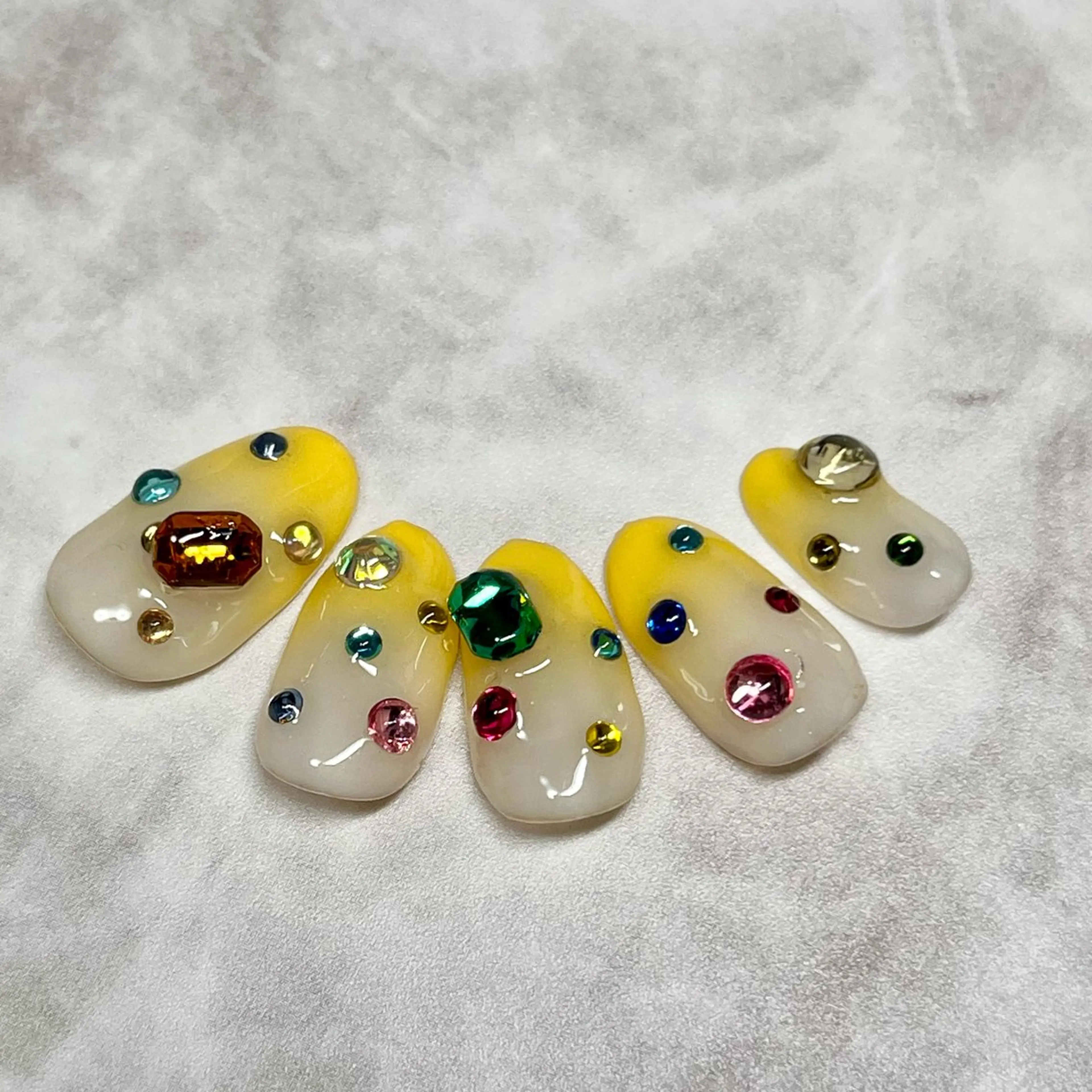 ネイル AGnail Moekaのネイルデザイン
