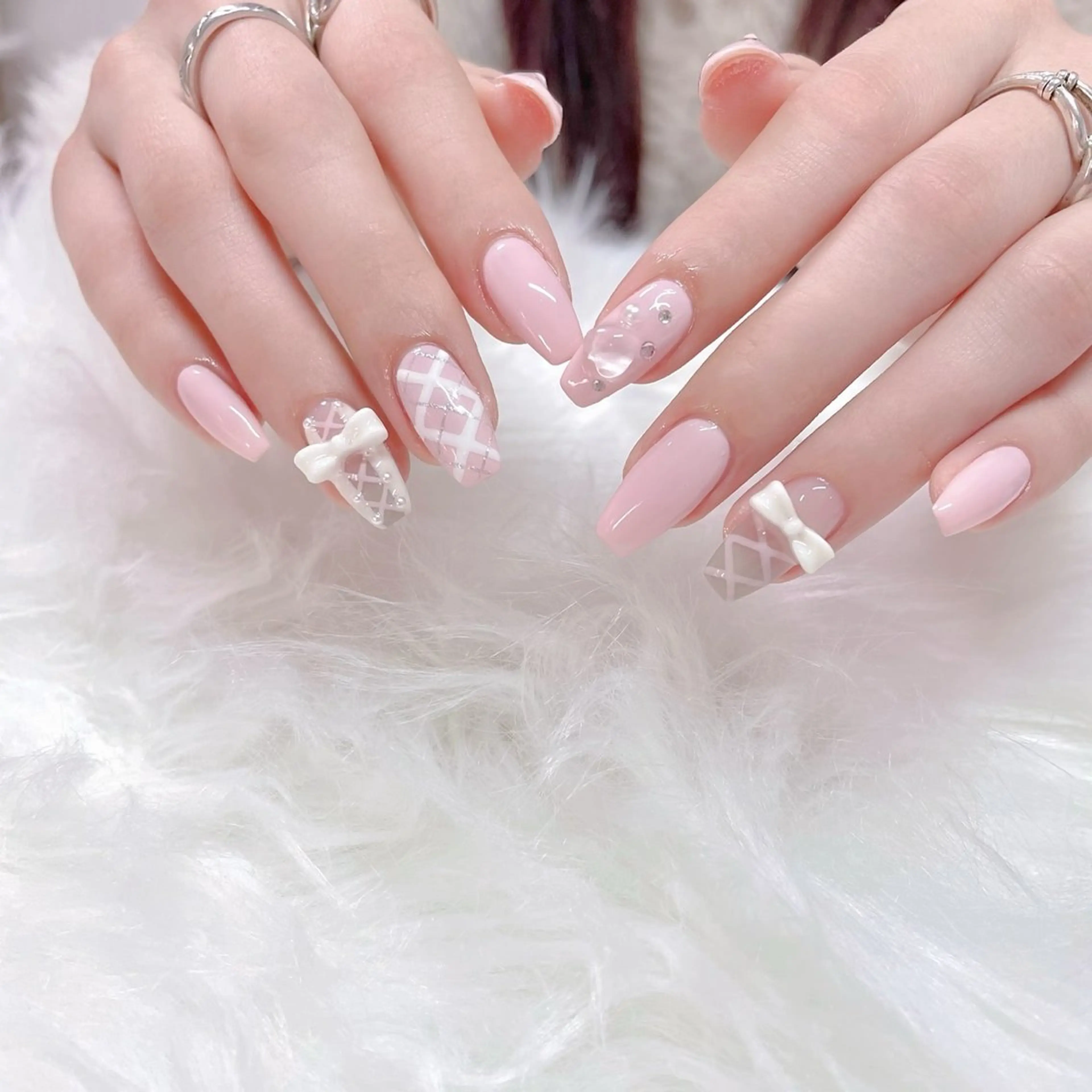 ネイル ノルネイル所属・河合 里桜のネイルデザイン