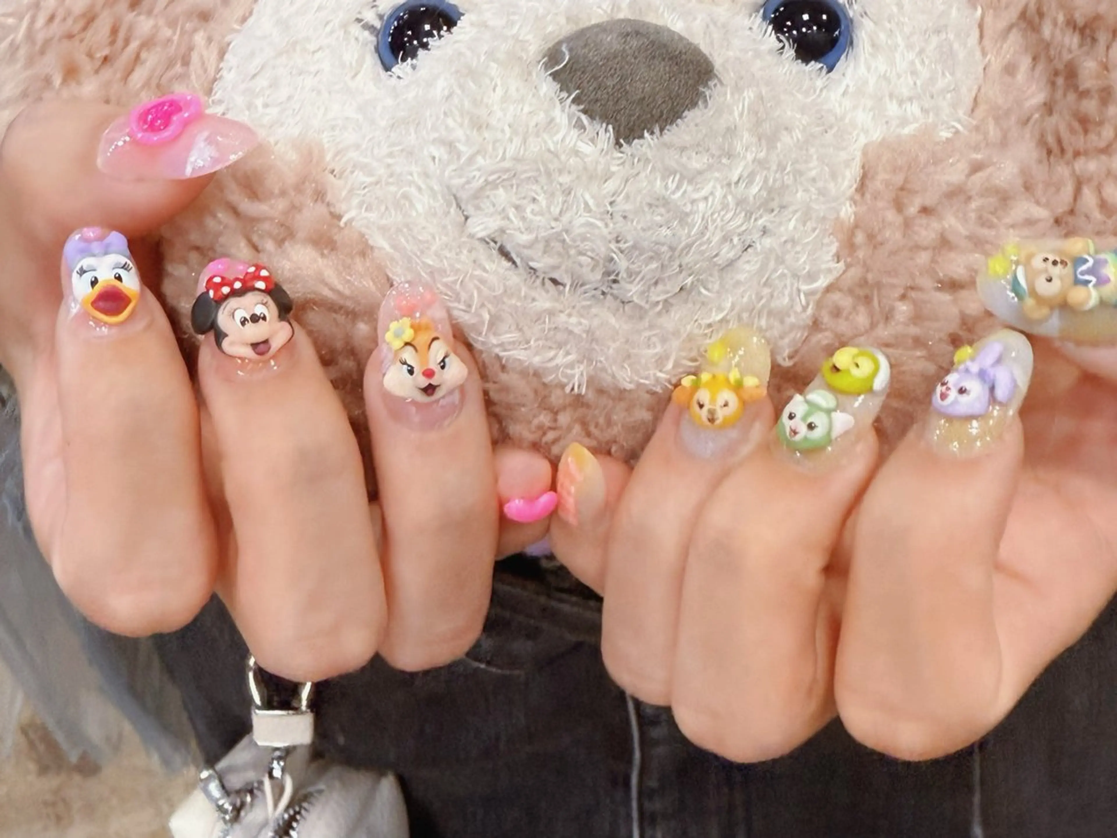 ネイル キラキラネイル 韓国ネイル オフィスネイル cat‘s nail🐈‍⬛のネイルデザイン