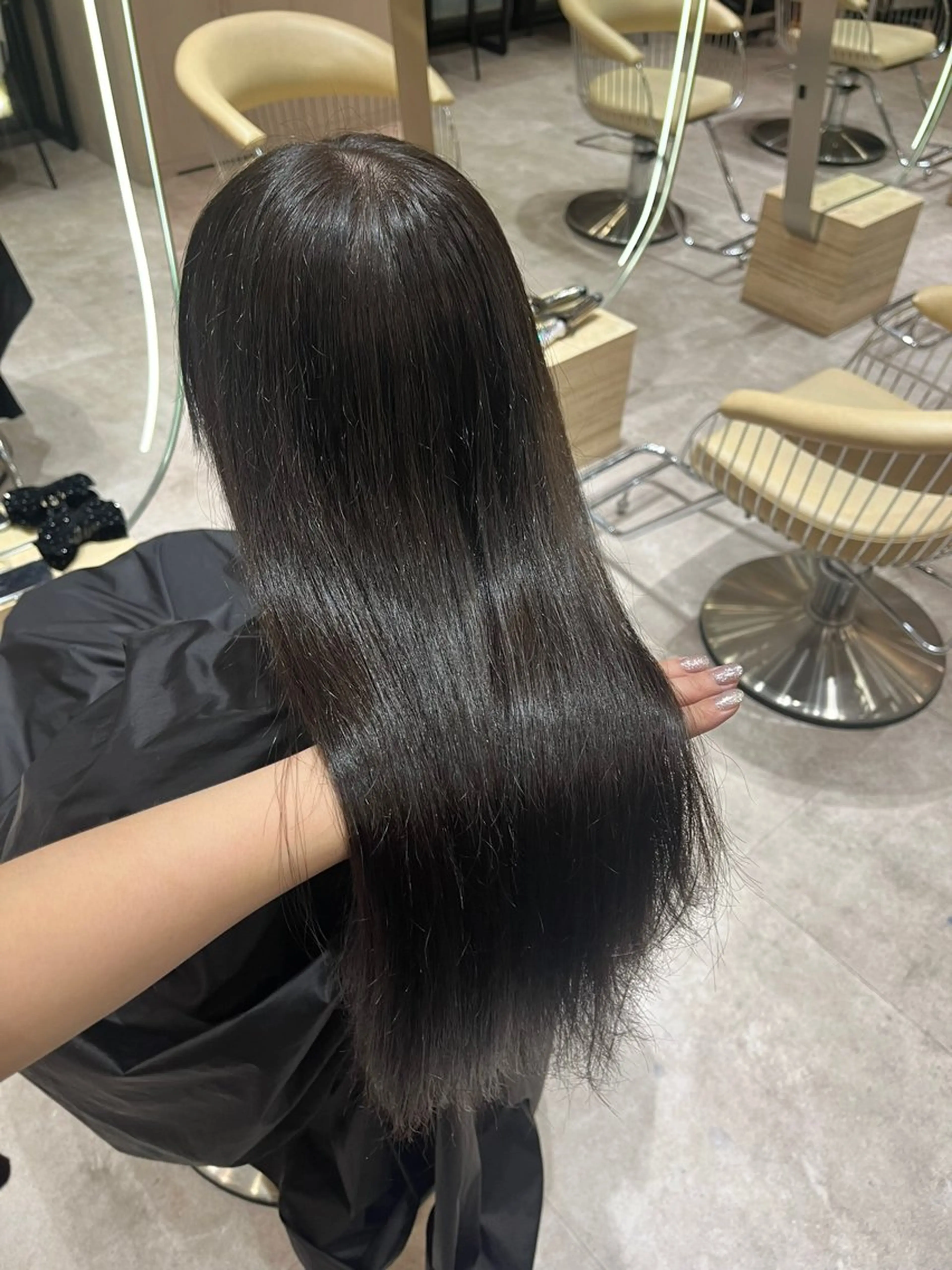 セミロング カラー カット ヘアカラー ㊙️レイヤーカット 透明感カラーゆな㊙️のヘアスタイル