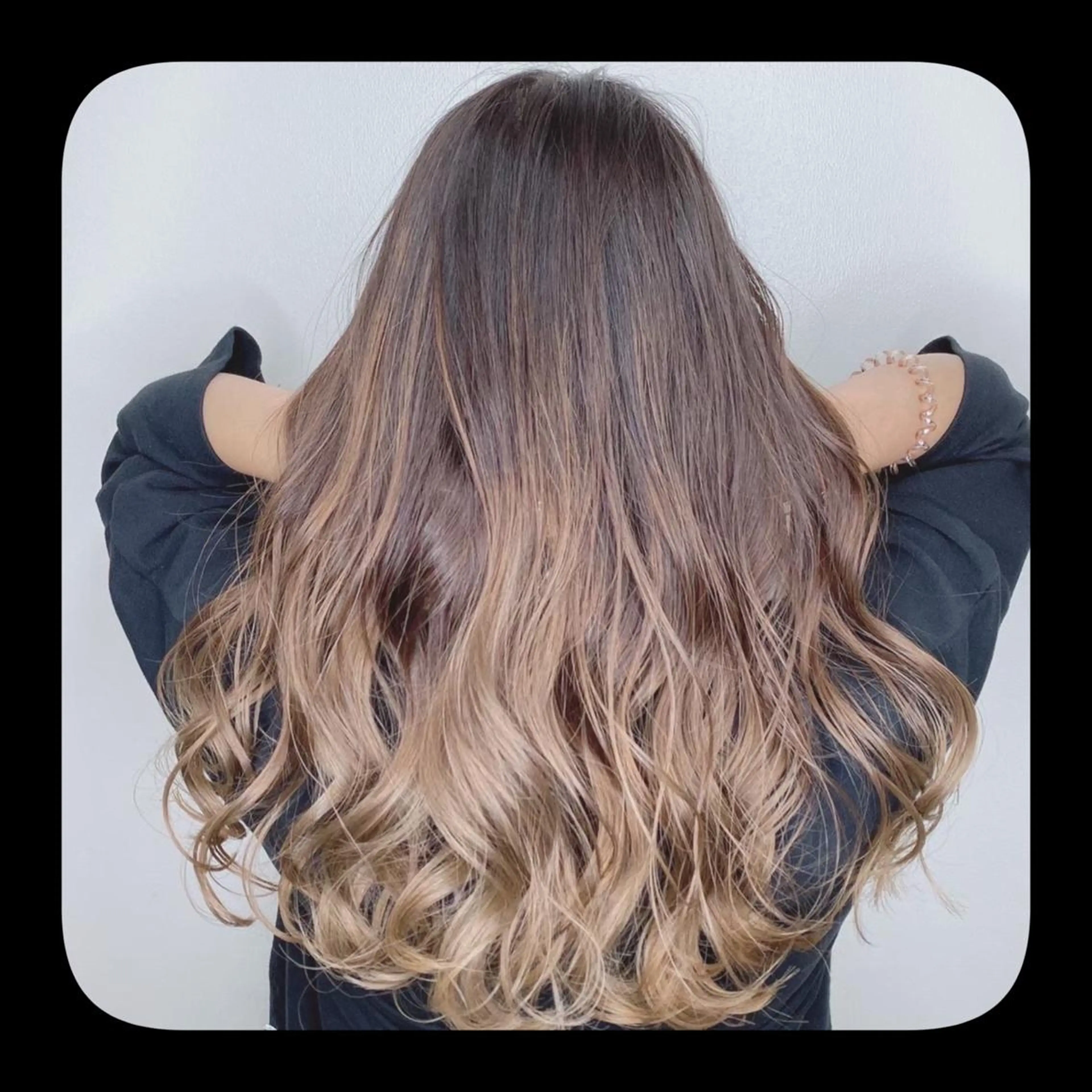 ロング カラー ヘアアレンジ 🦄アイリスト💐 小澤　愛蘭のマツエク・マツパデザイン