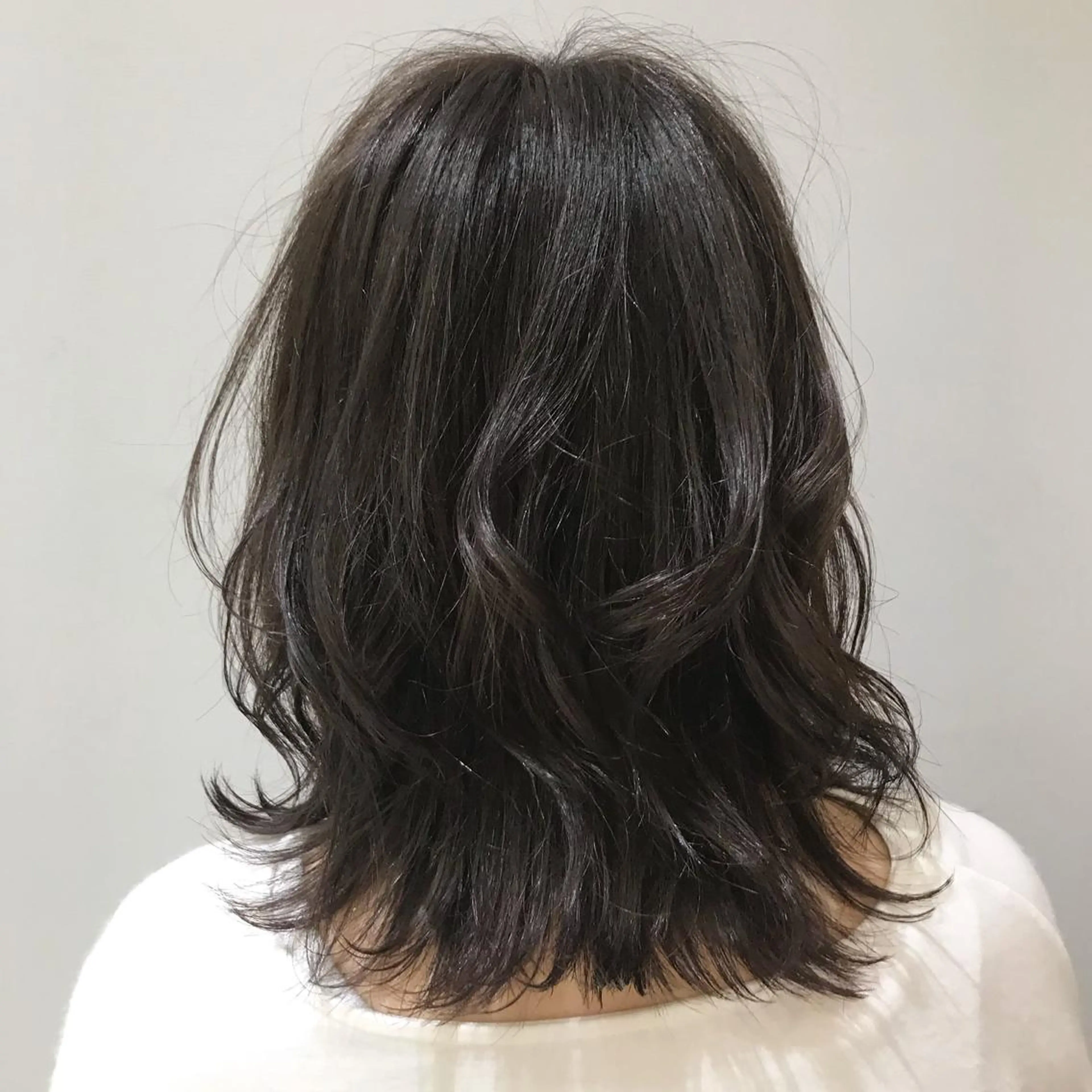ミディアム カラー グレージュ 大人お洒落女子❤︎ Ayakoのヘアスタイル
