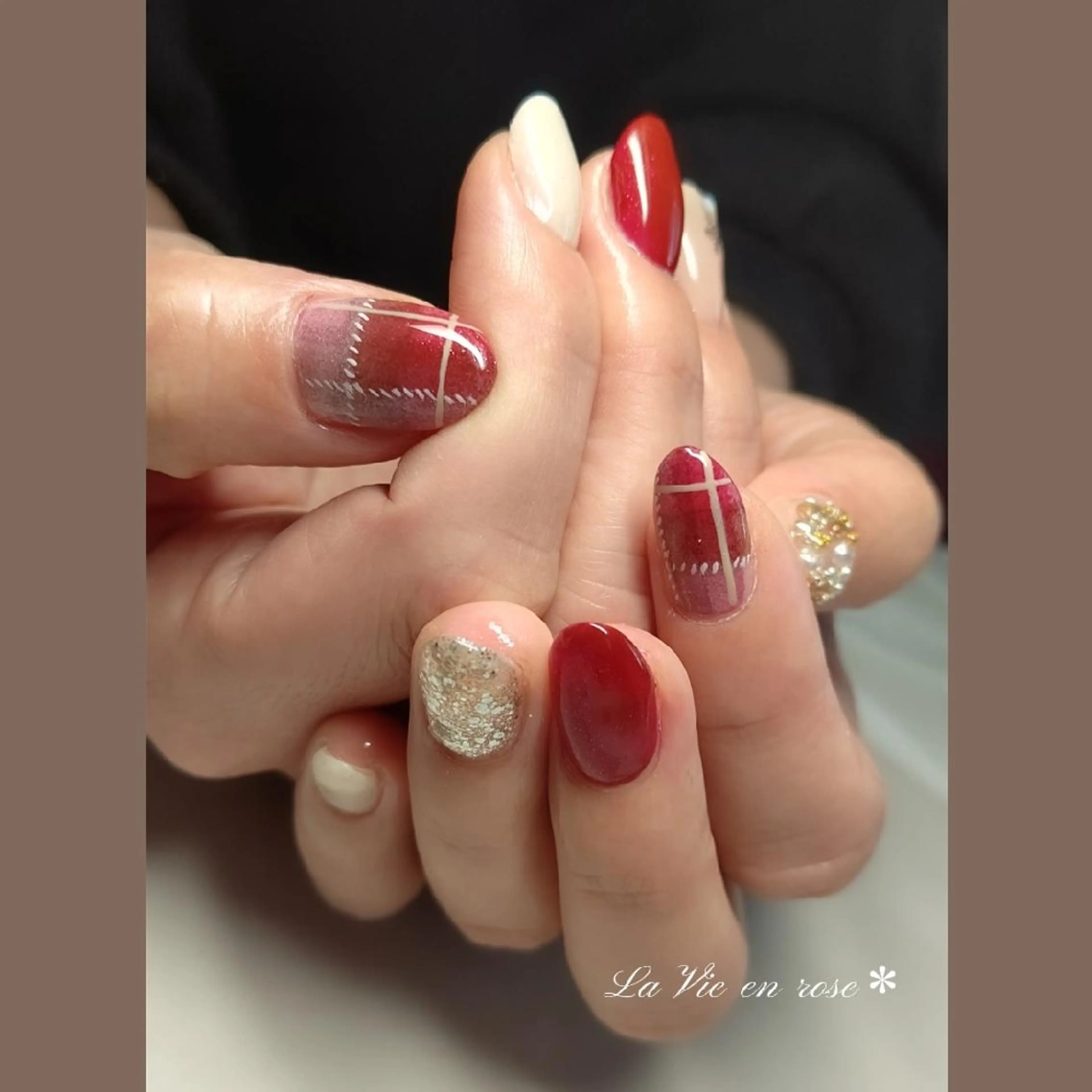 ネイル ラヴィアン ローズのネイルデザイン