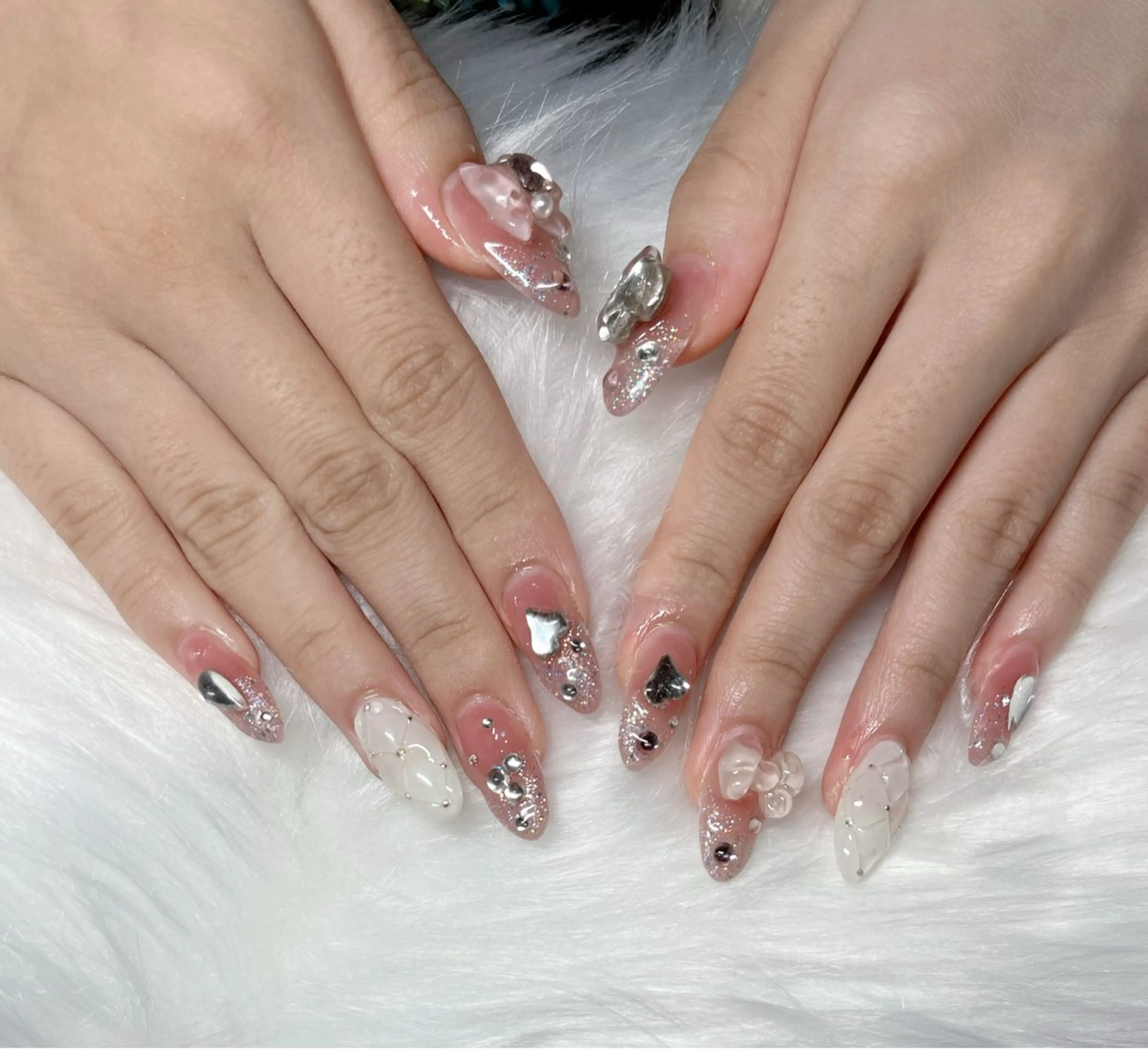 ネイル ハンドネイル MIYA  nail&   eyelash所属・MIYA NAIL シシのネイルデザイン