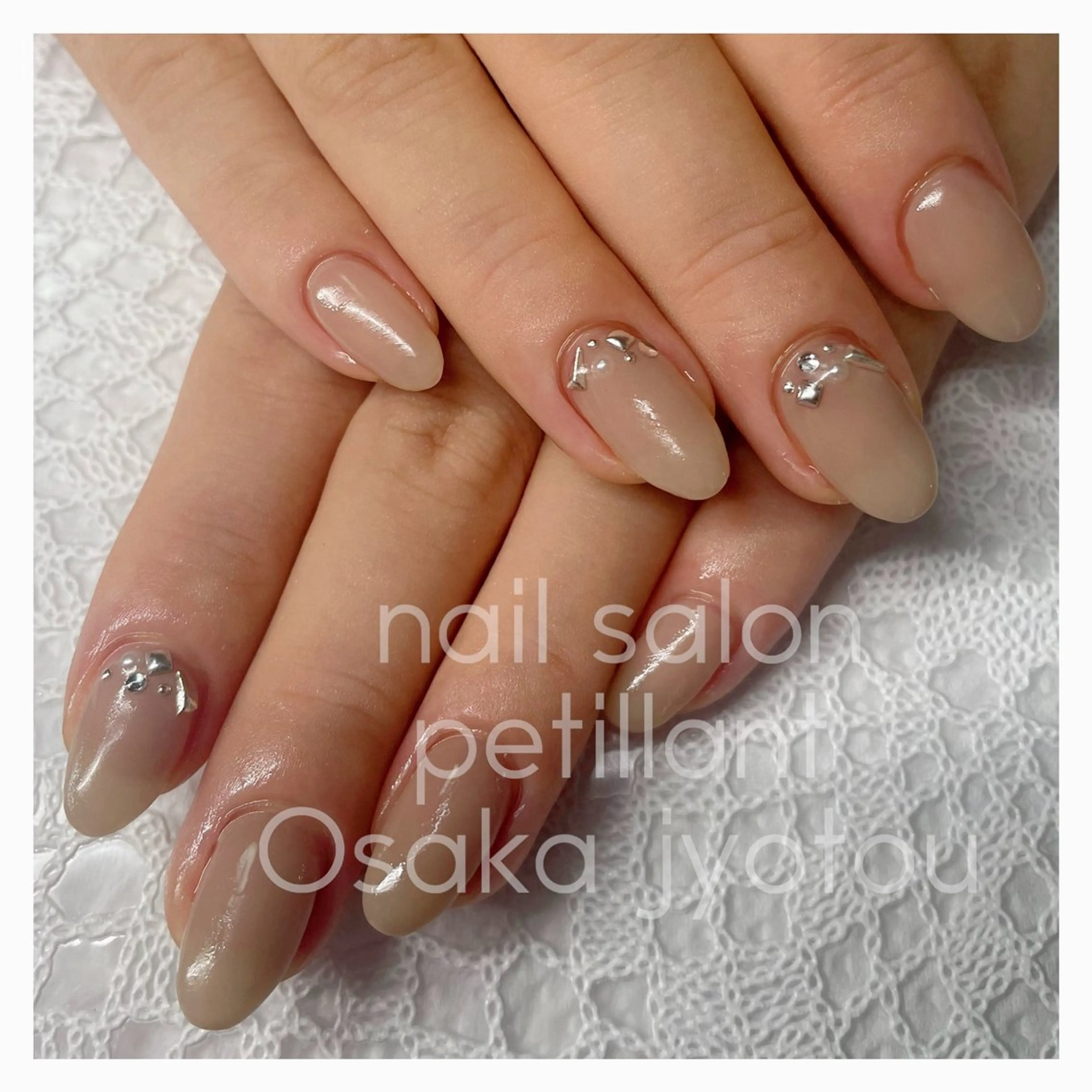 ネイル アートネイル キラキラネイル オフィスネイル シンプルネイル petillant所属・nail salon petillantのネイルデザイン