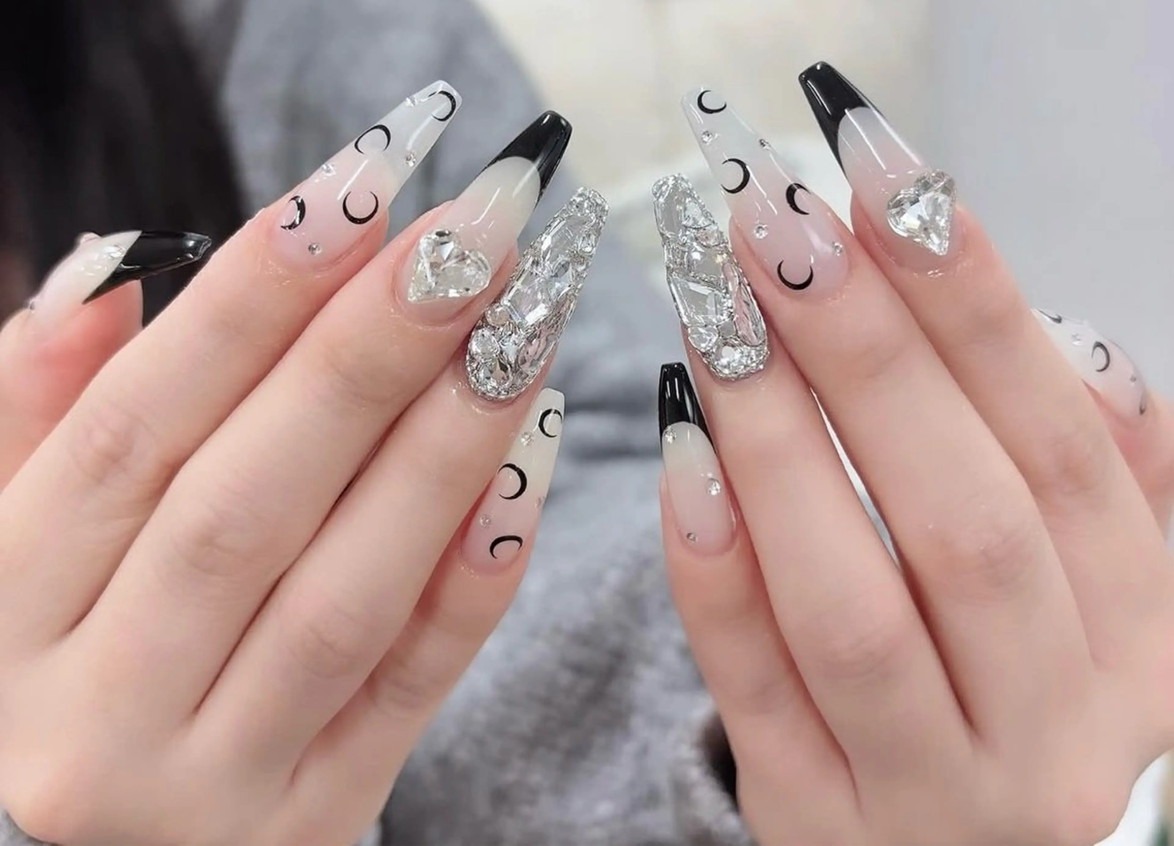 ネイル ハンドネイル Luna スカルプ専門店のネイルデザイン