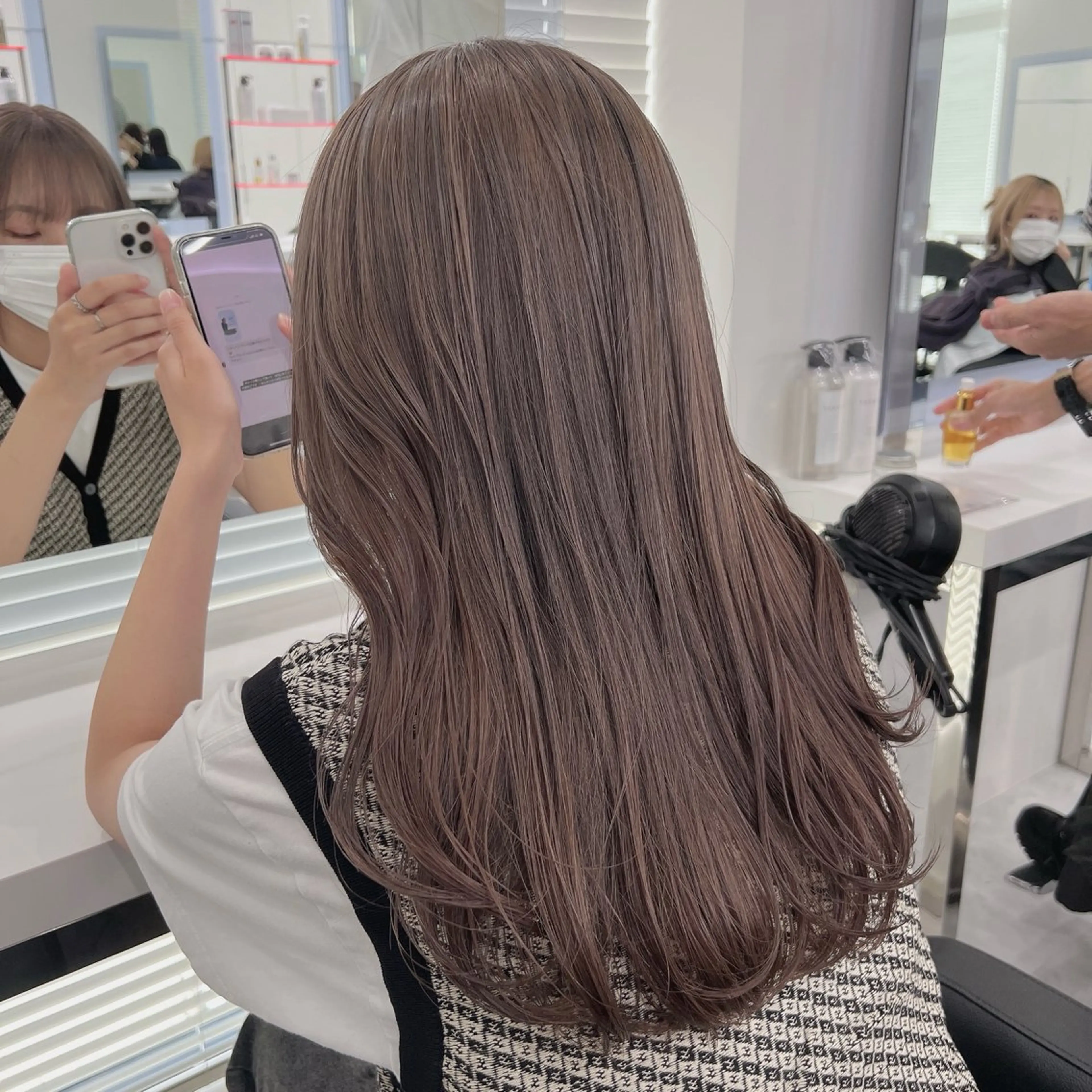 ロング カラー ヘアアレンジ ブラウンカラー モカブラウン 髪質改善 トリートメント 🫧透明感ラベンダー 似合わせ🫧あい🫧のヘアスタイル