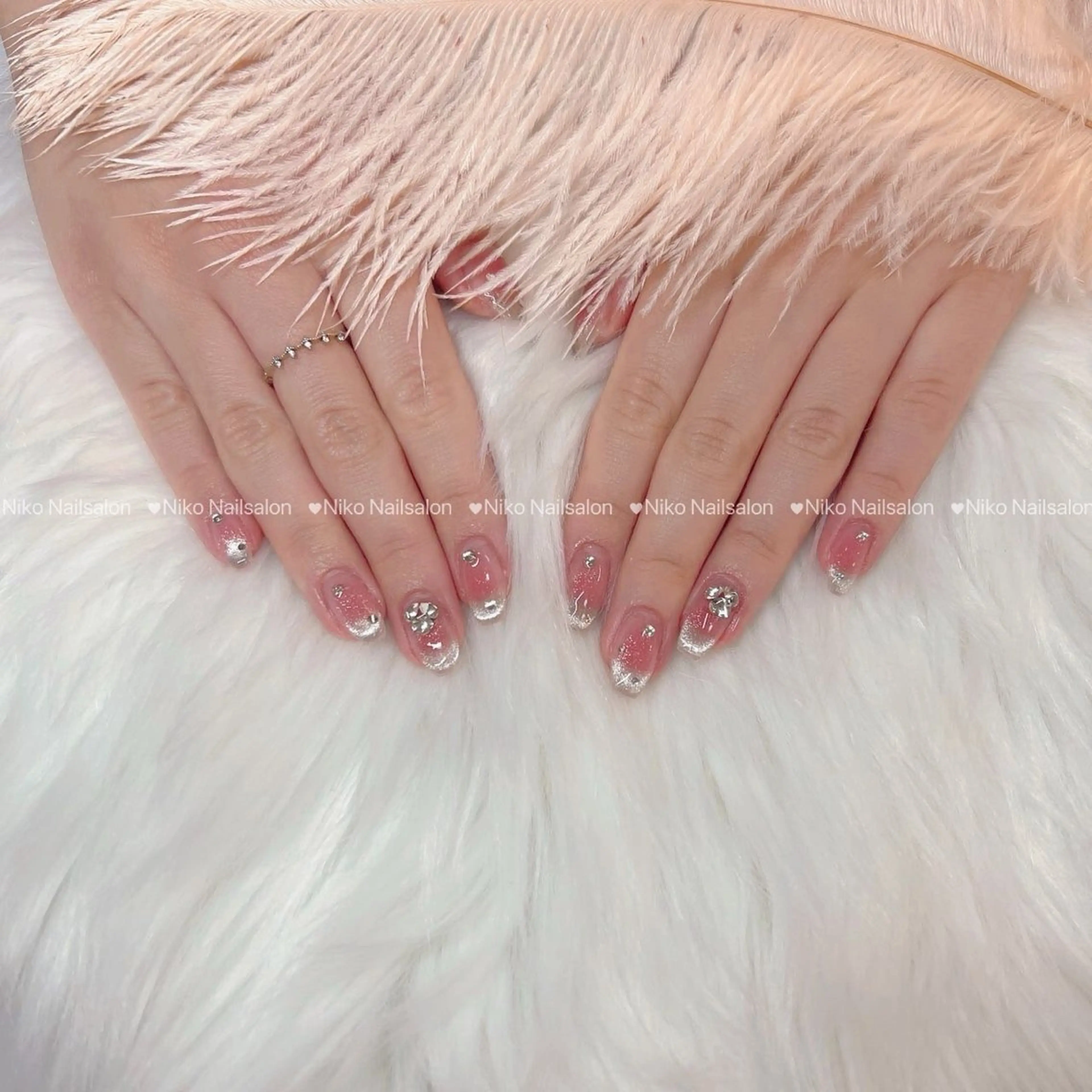 ネイル チークネイル 長さ出し フットネイル フレンチネイル ジェルネイル ハンドネイル Niko Nail salon 銀座本店のネイルデザイン