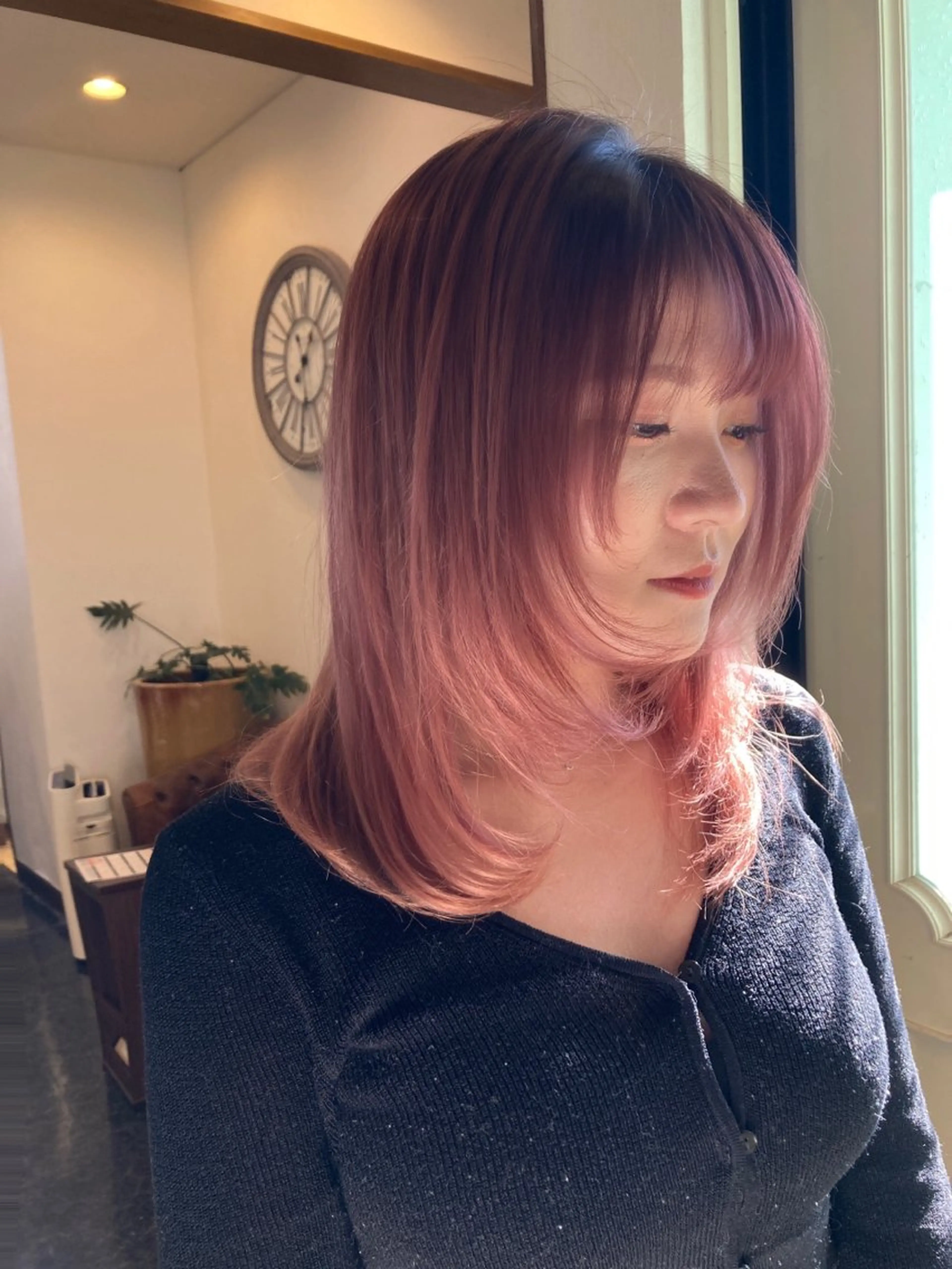 ミディアム カラー ピンクカラー レッドカラー トレンドヘア ♥kanaのヘアスタイル