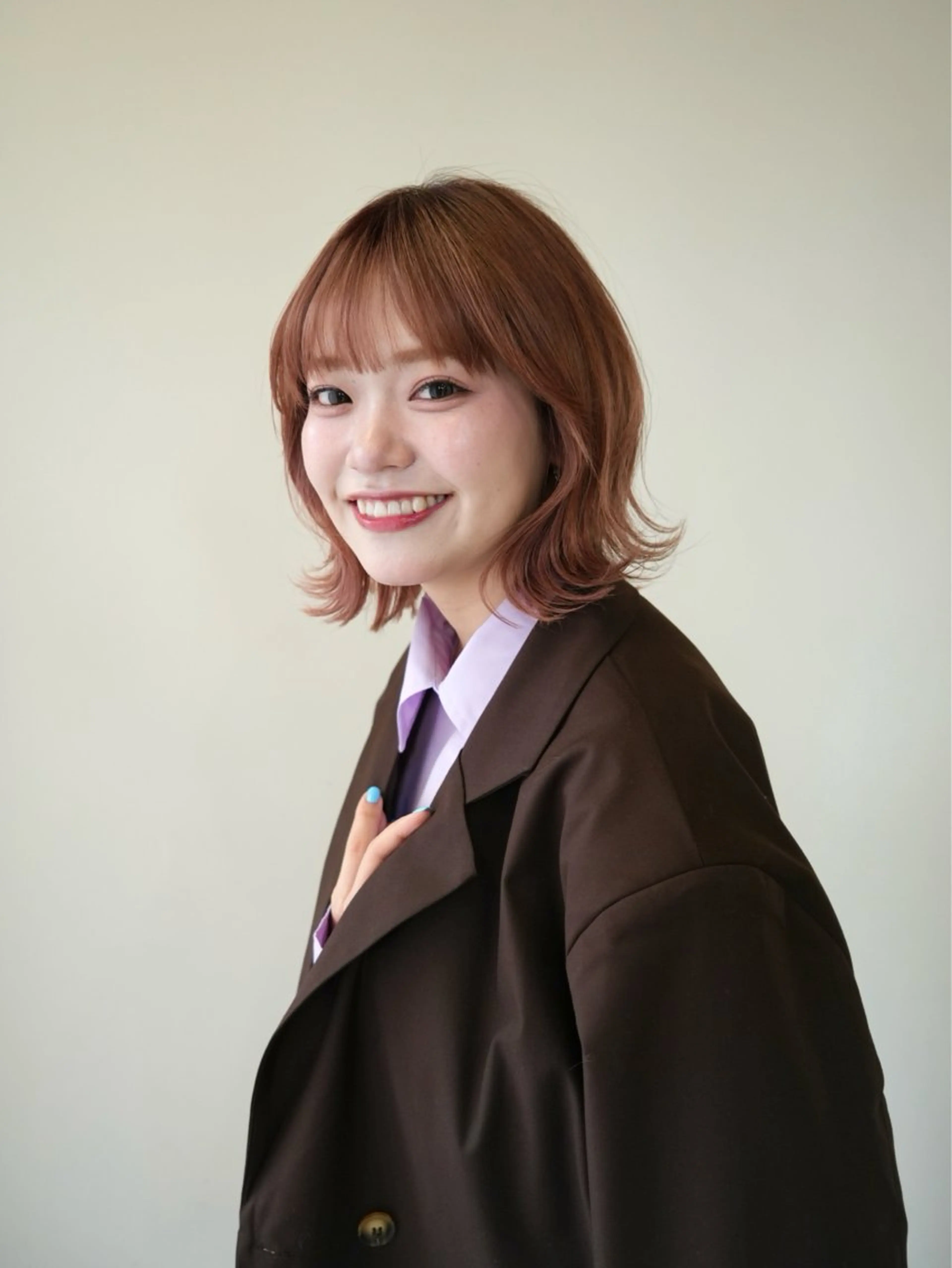 ショート ボブ レイヤーカット SiSTA 自由が丘所属・自由ヶ丘 ボブ/レイヤーのヘアスタイル