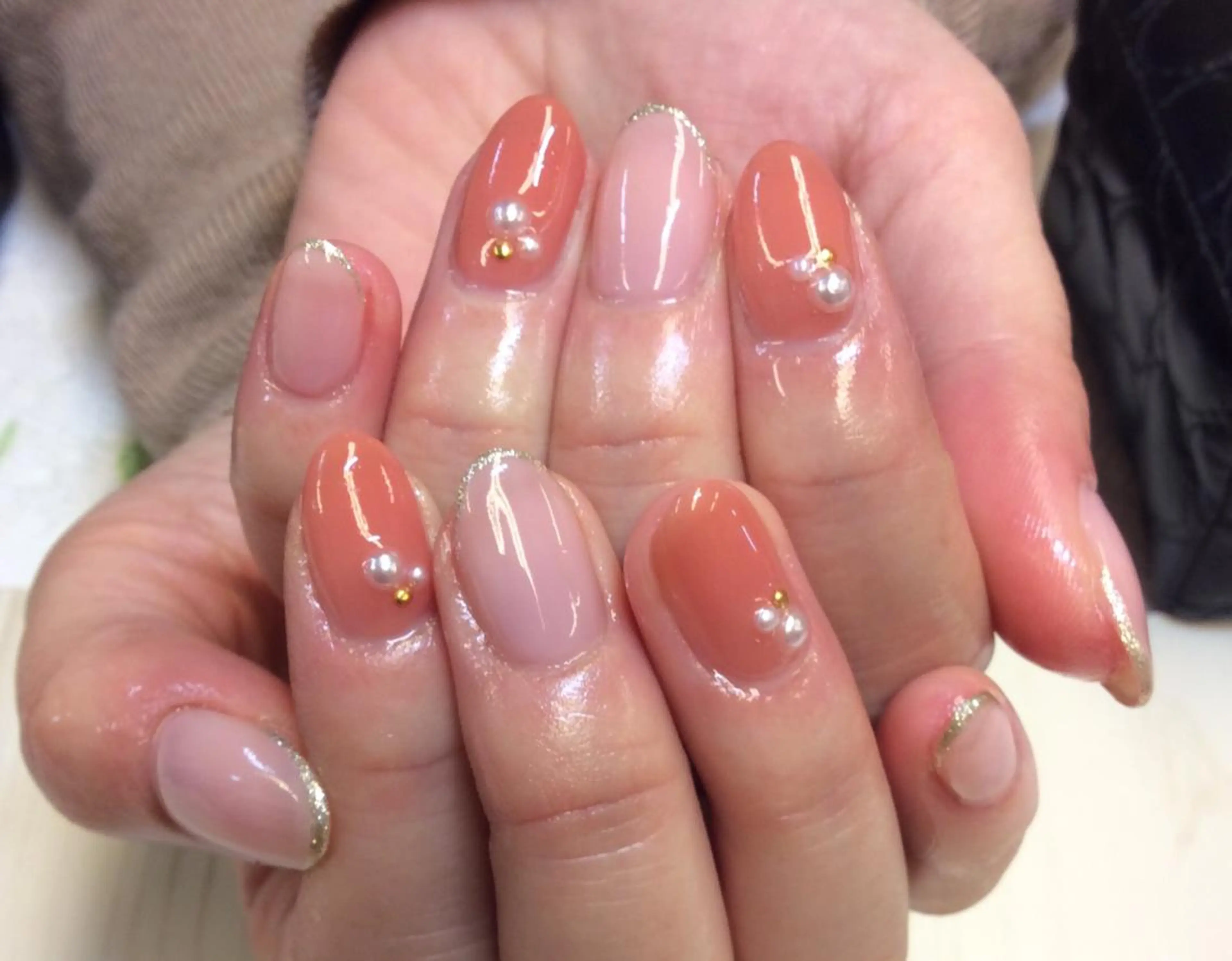 ネイル アートネイル 持ち込み 新橋 ルキナ スタッフのネイルデザイン
