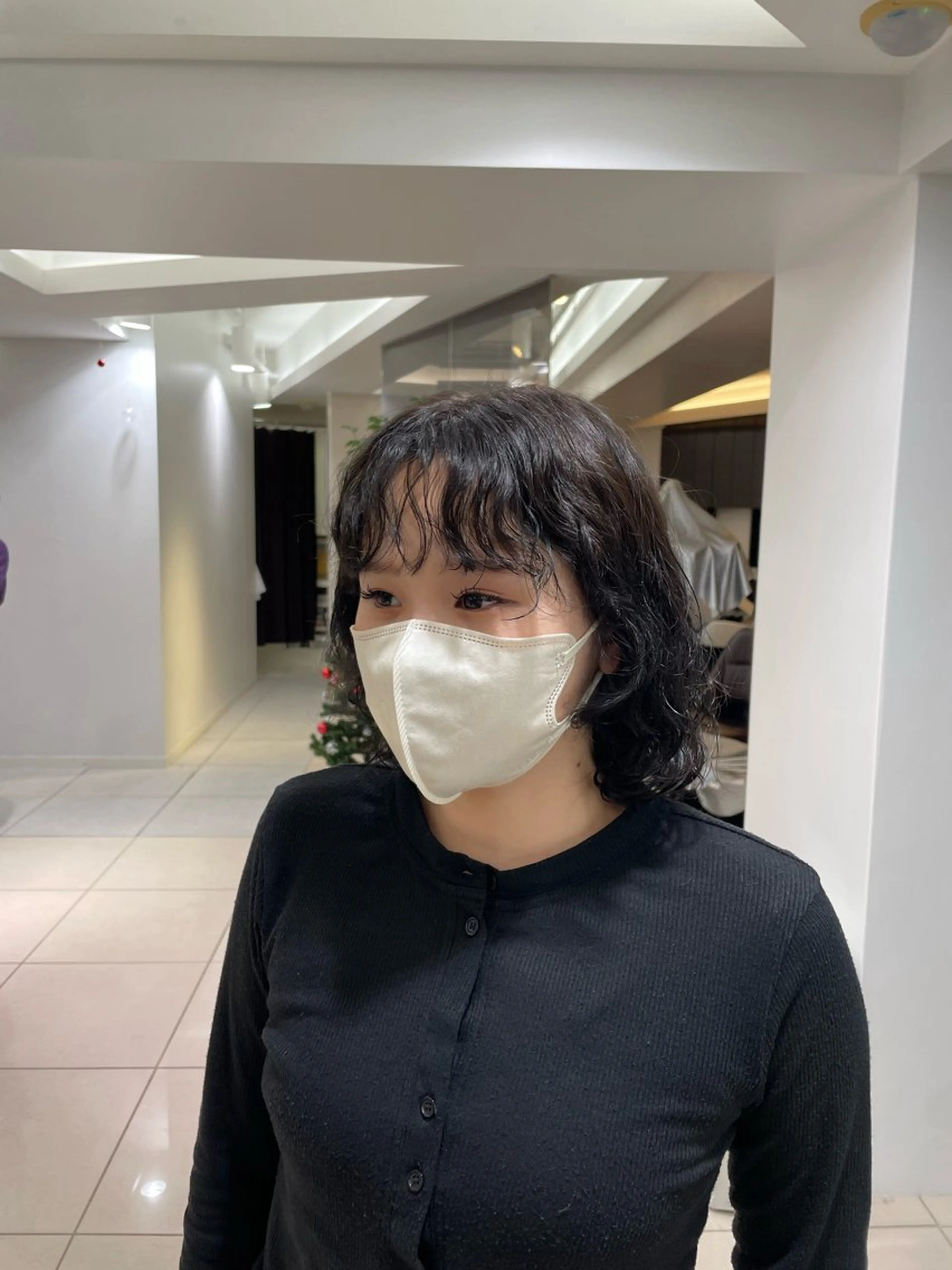 ミディアム カラー 透明感カラー ネイビーカラー 小池 夏生のヘアスタイル