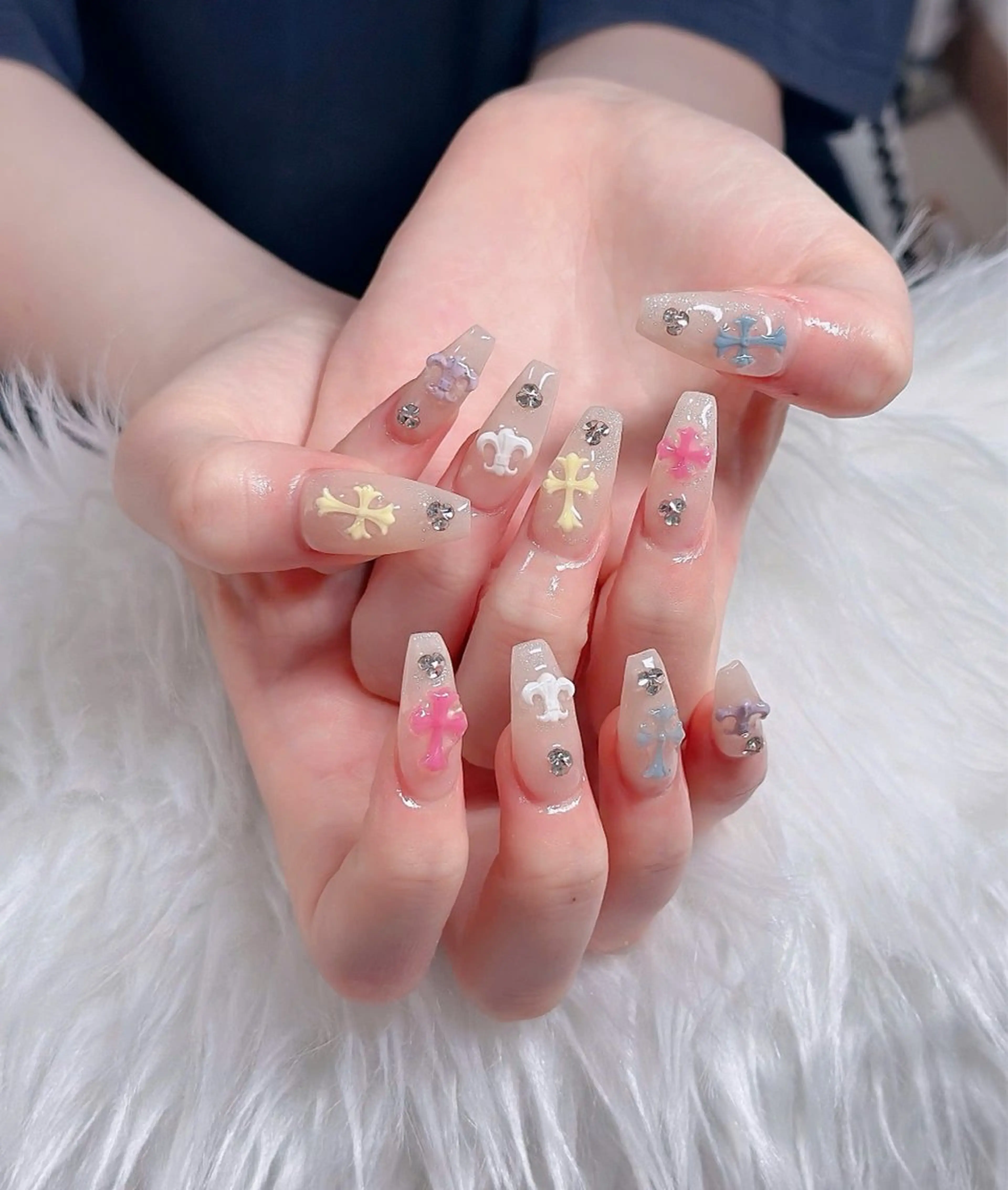 ネイル フレンチネイル ジェルネイル ガラスフレンチ ハロウィン ハート H.baby nail所属・H.baby Nail Salonのネイルデザイン